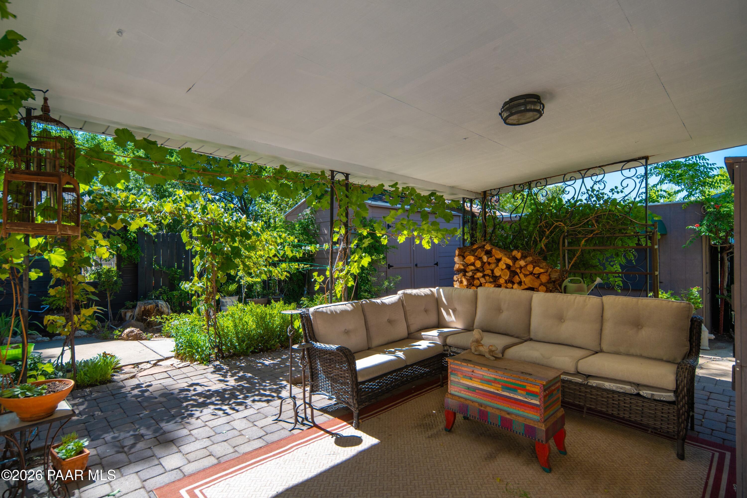 322 N Washington Avenue