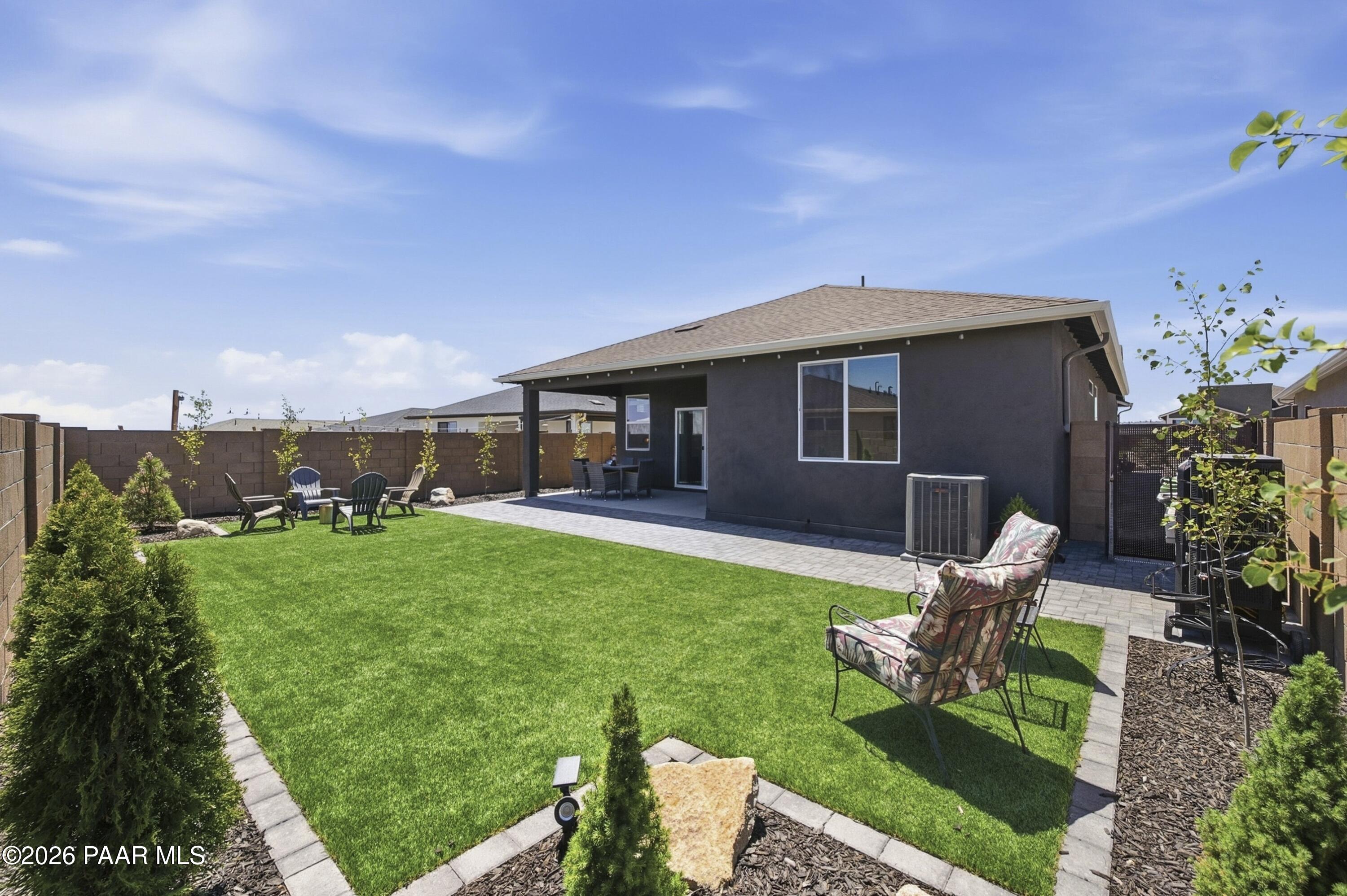 1208 N Prairie Dog Trail