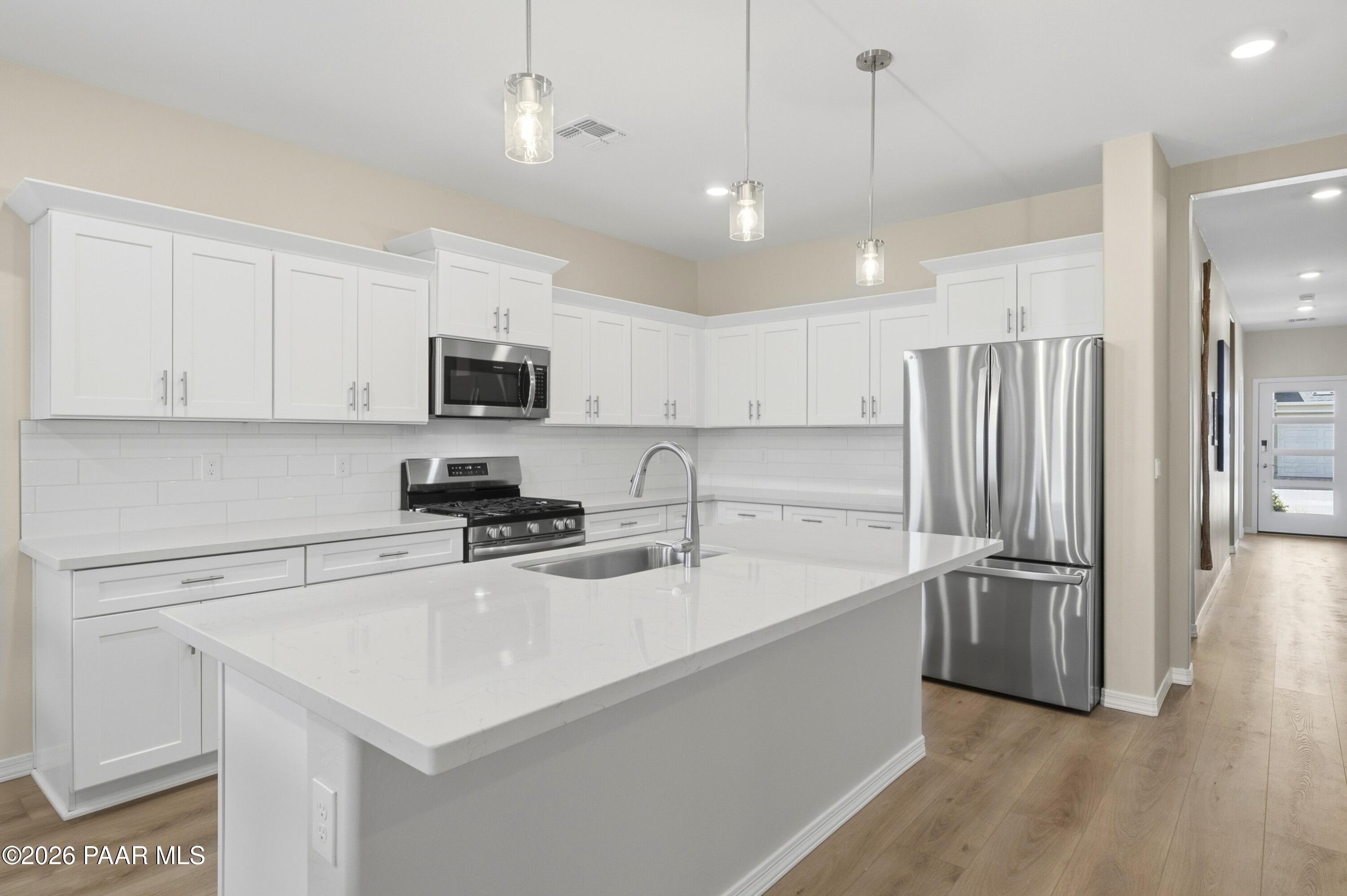 1208 N Prairie Dog Trail