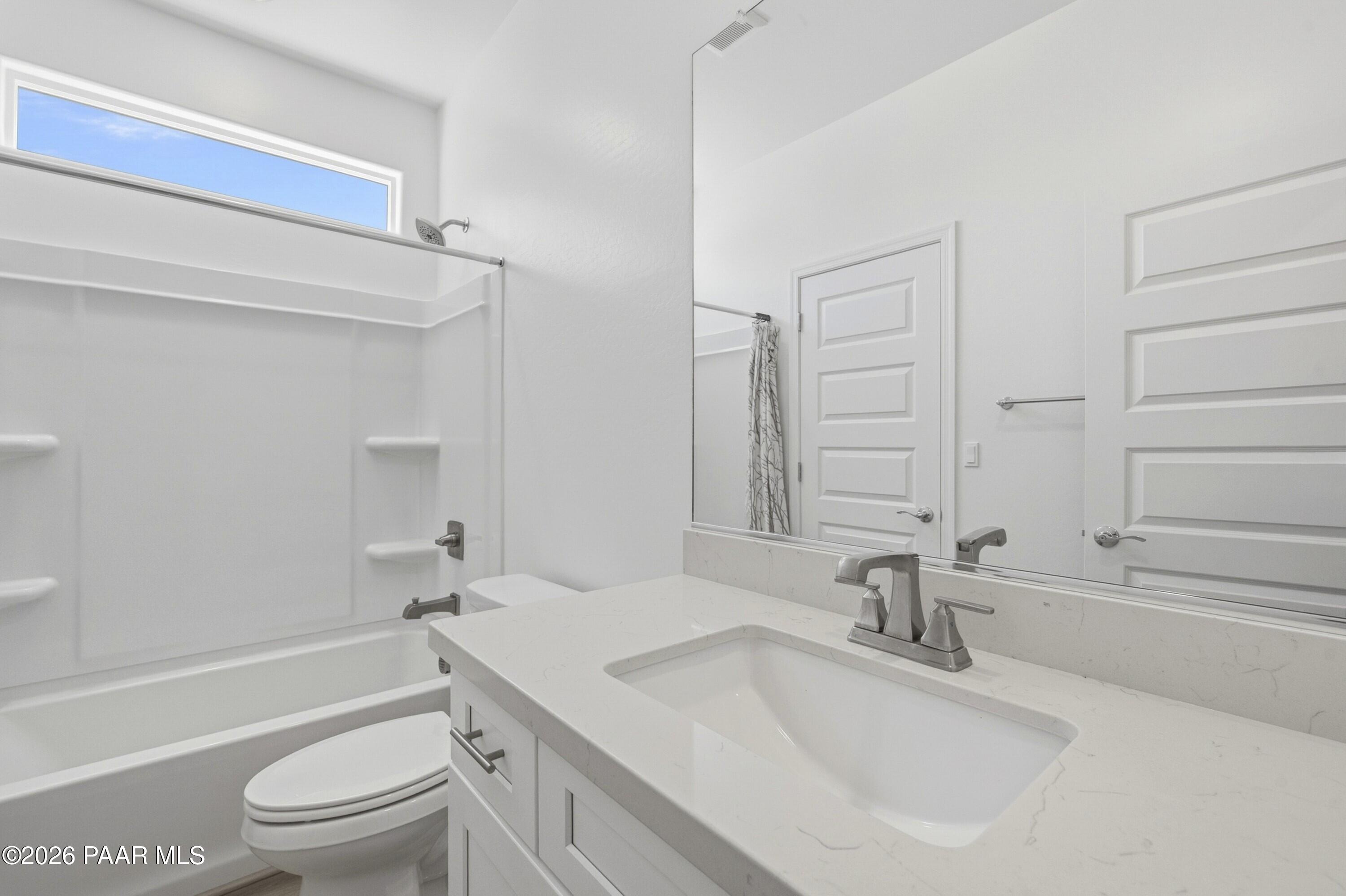 1208 N Prairie Dog Trail