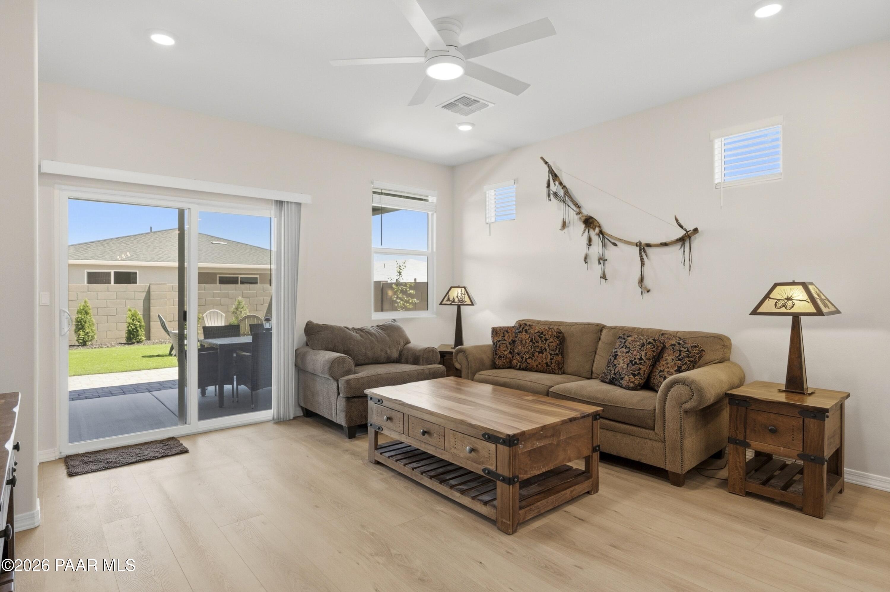 1208 N Prairie Dog Trail