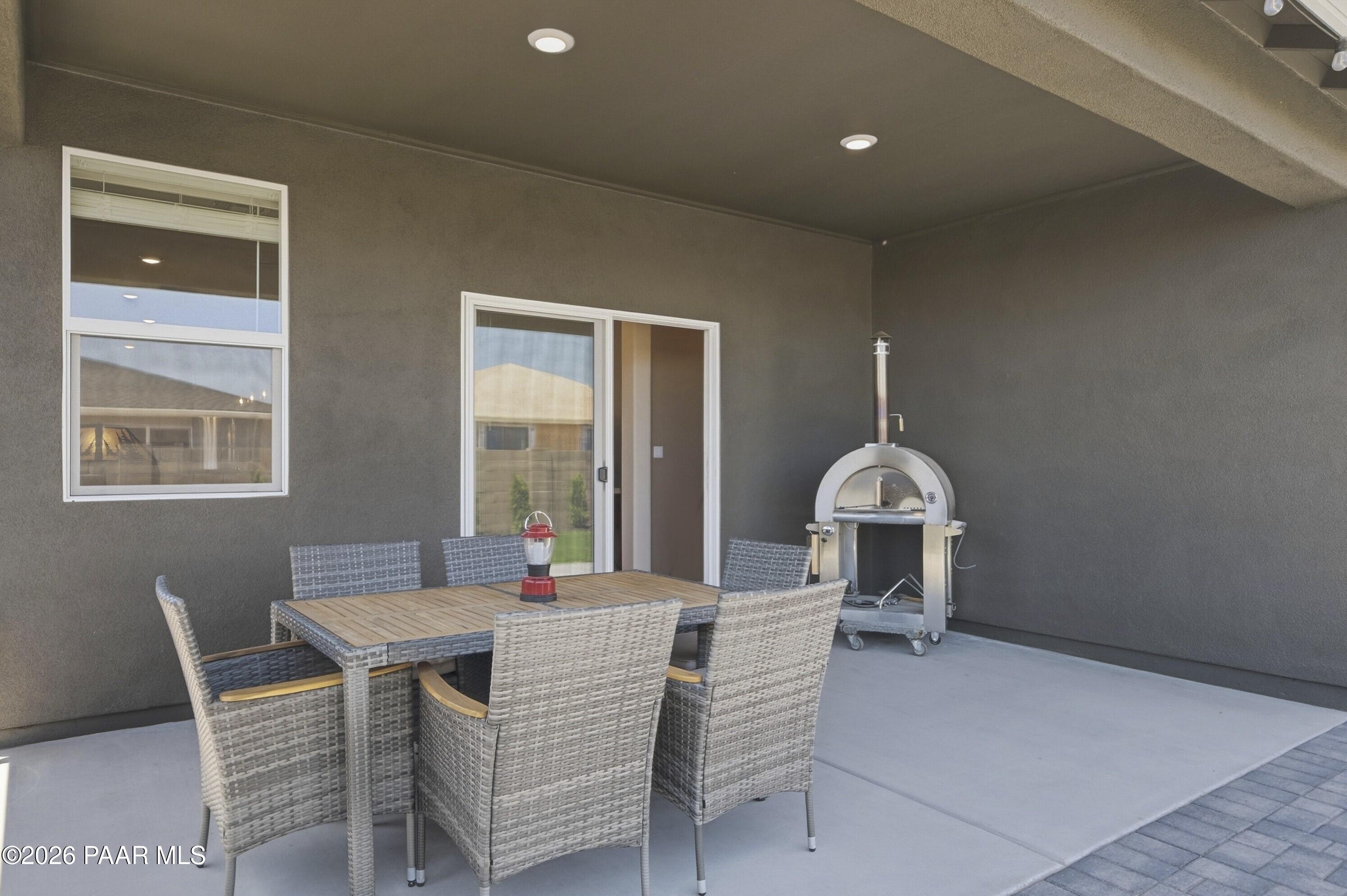 1208 N Prairie Dog Trail