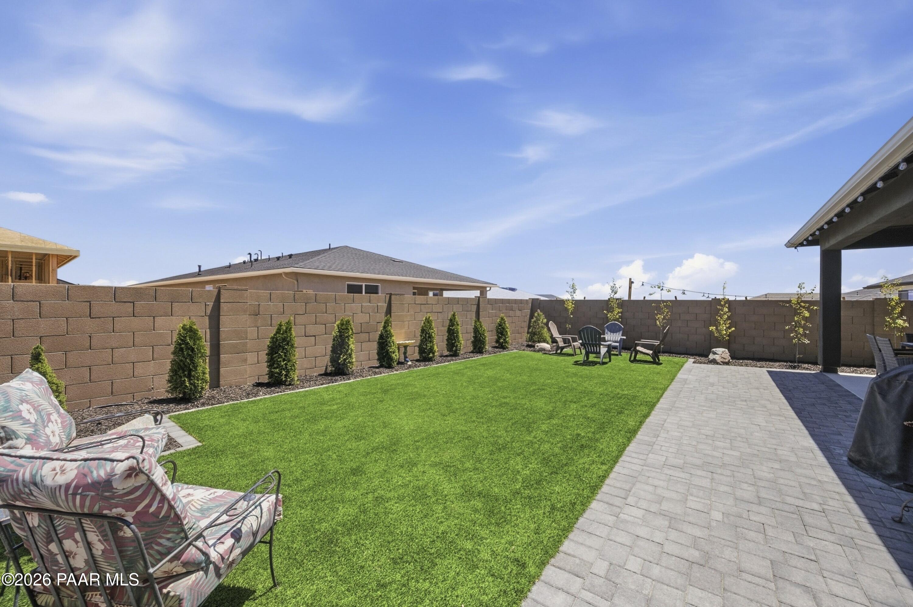 1208 N Prairie Dog Trail