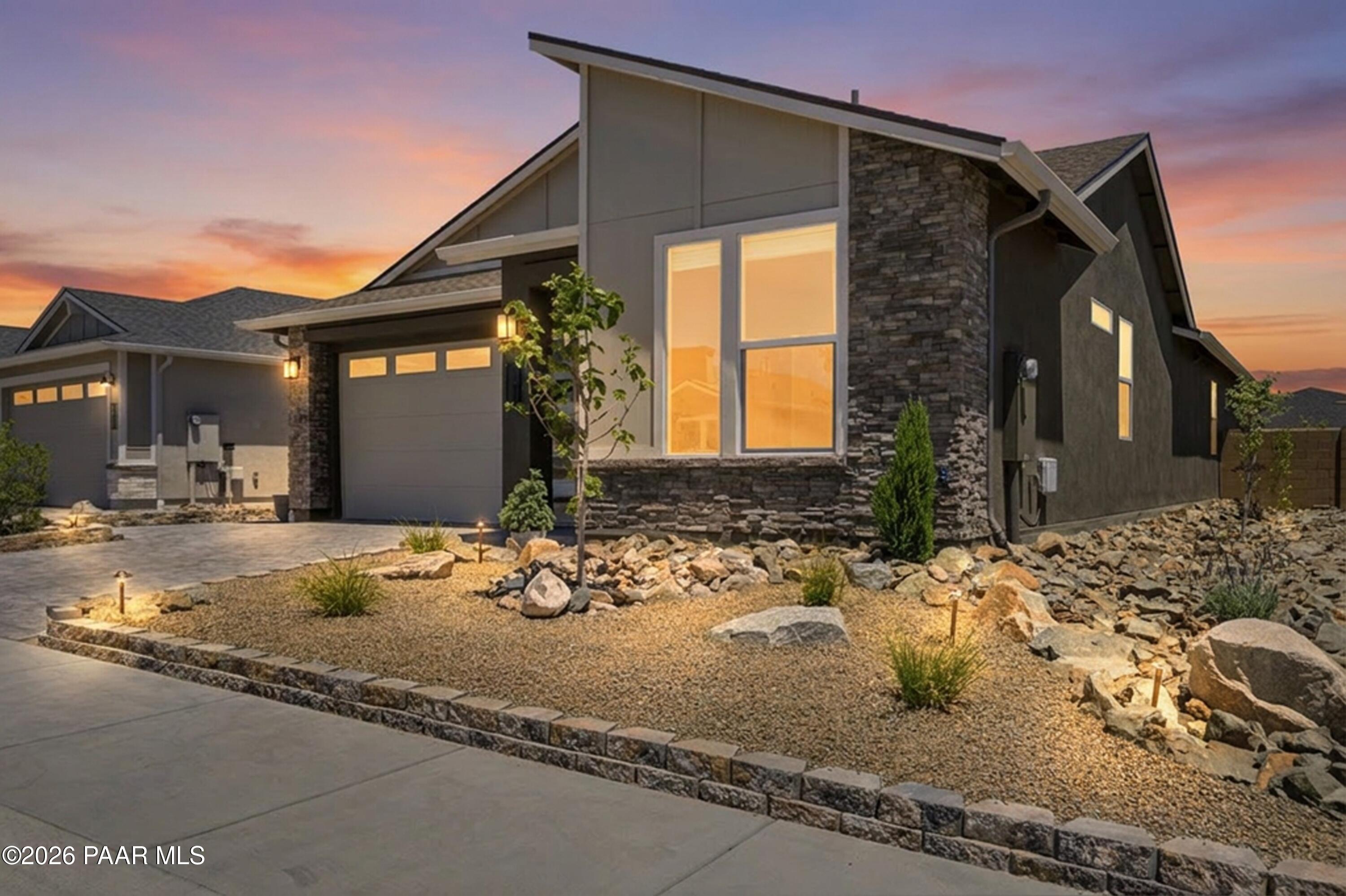 1208 N Prairie Dog Trail