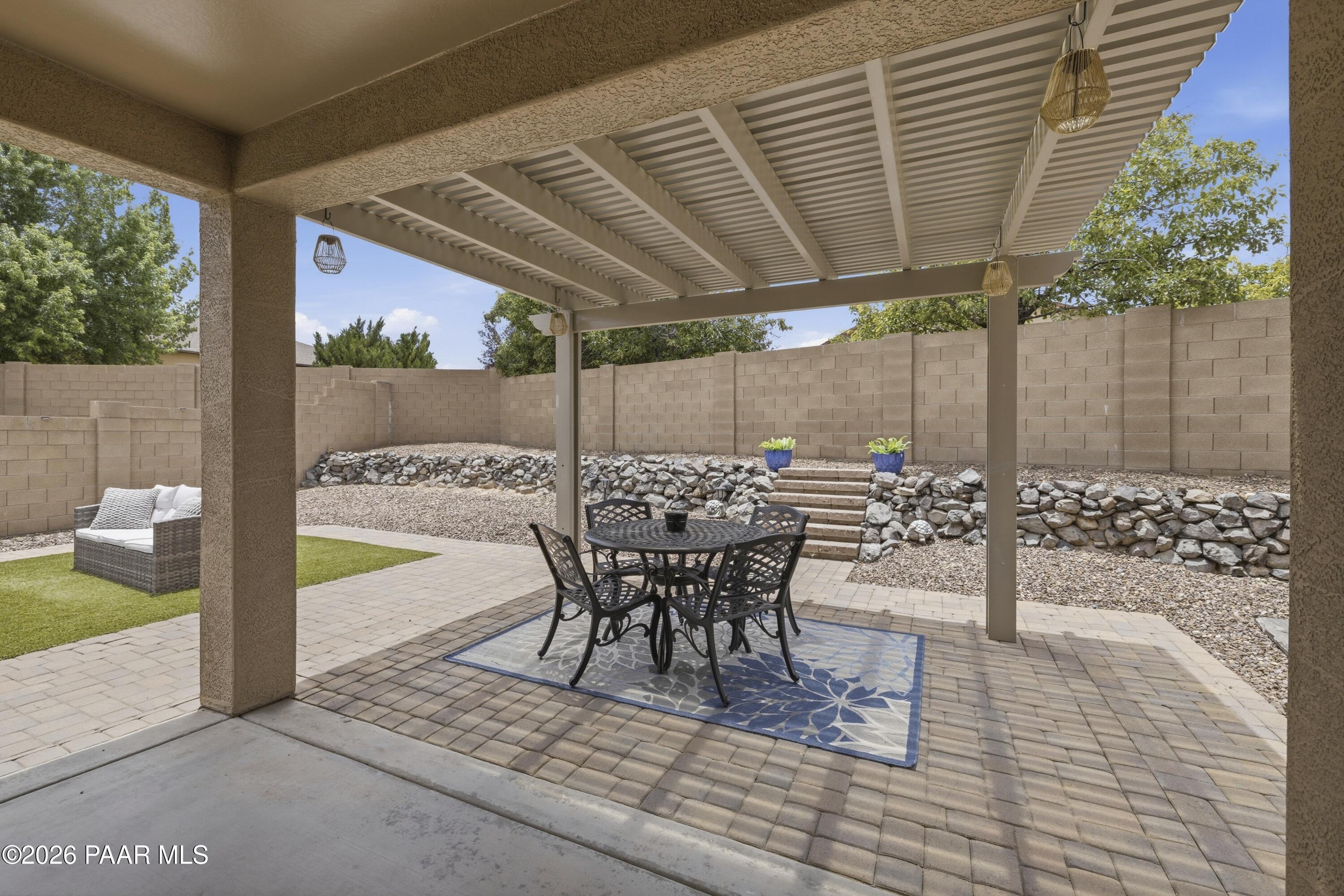 7904 N Paradise Canyon Lane