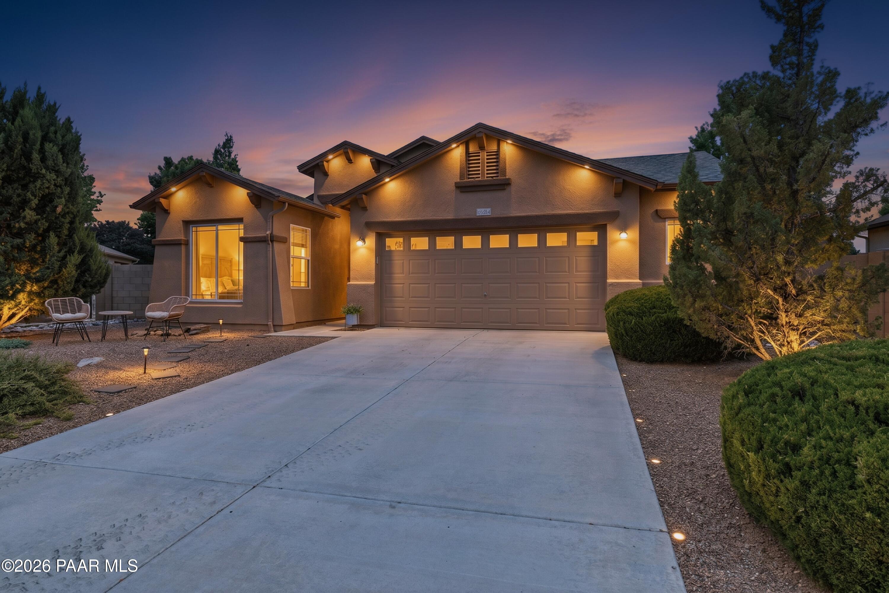7904 N Paradise Canyon Lane