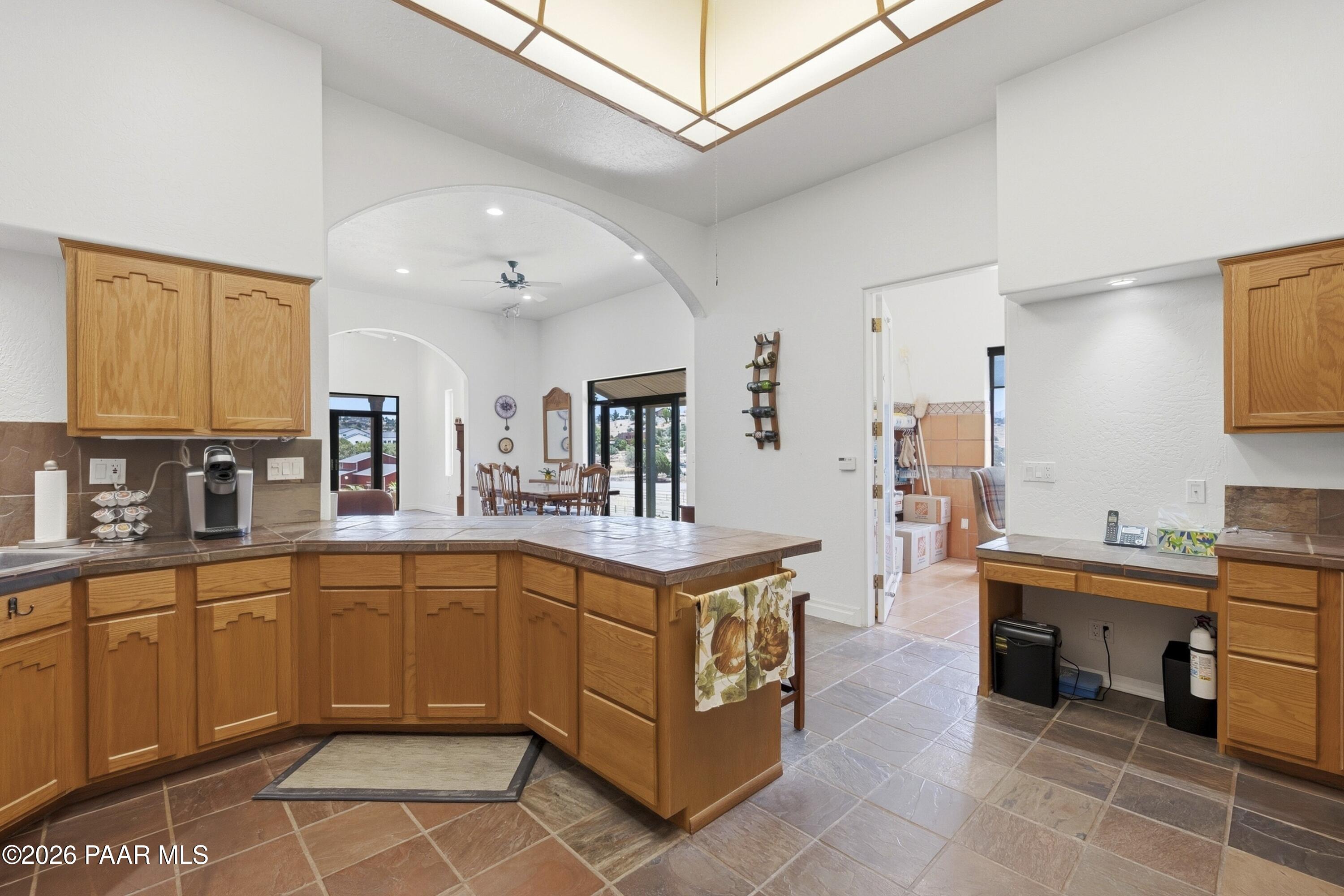 11070 N Deer Hill Lane