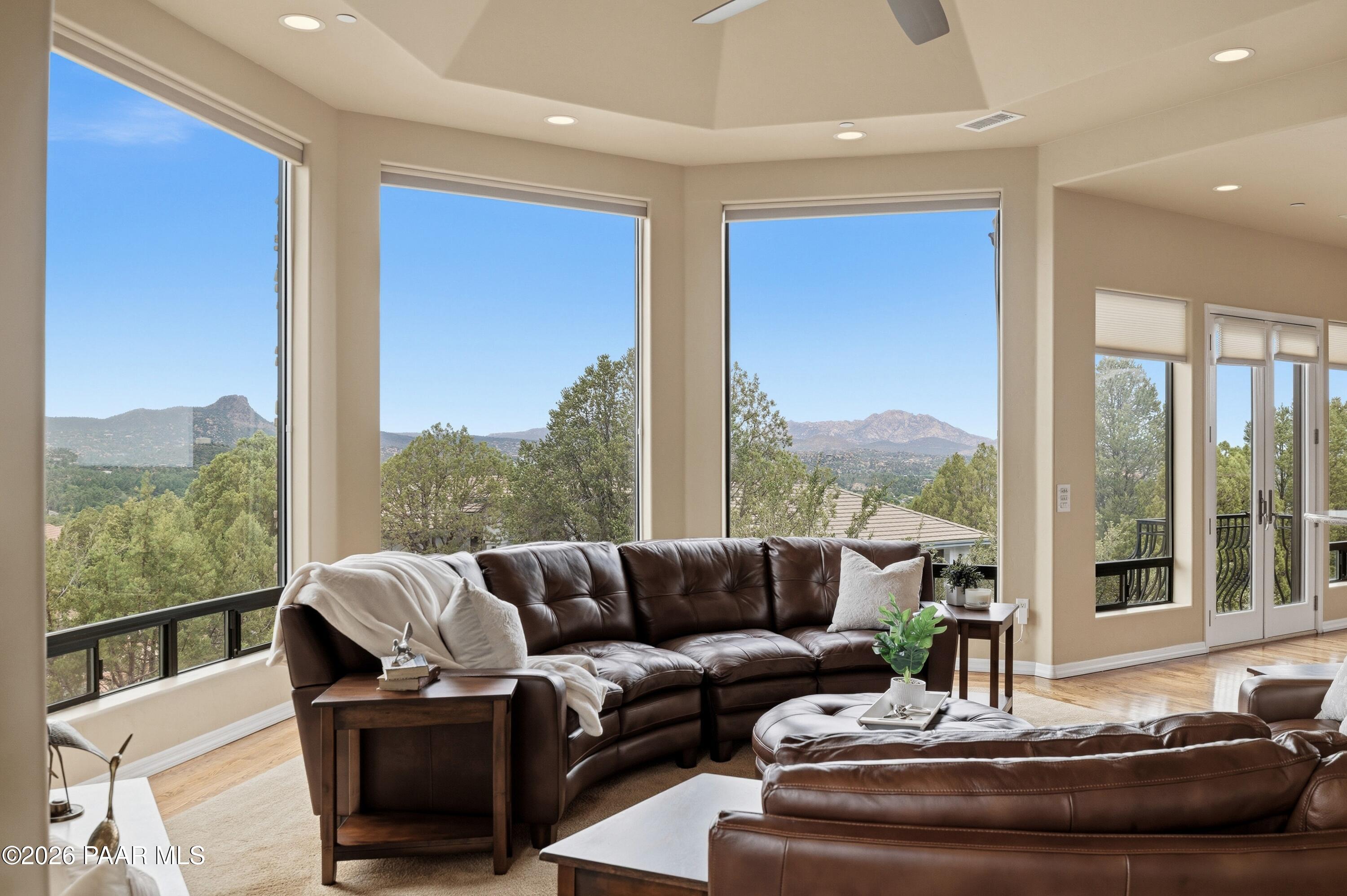 803 Scenic Pointe