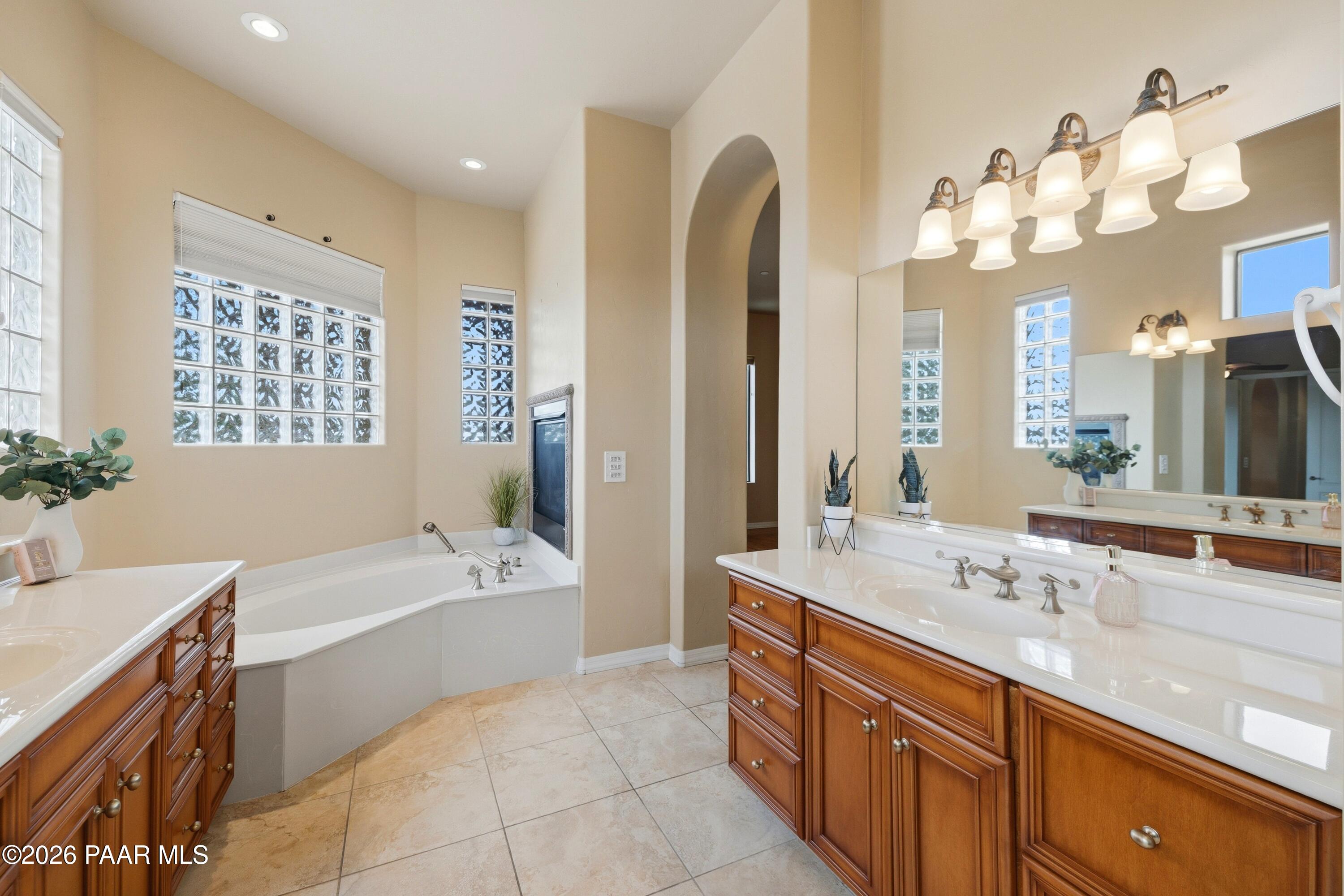 803 Scenic Pointe