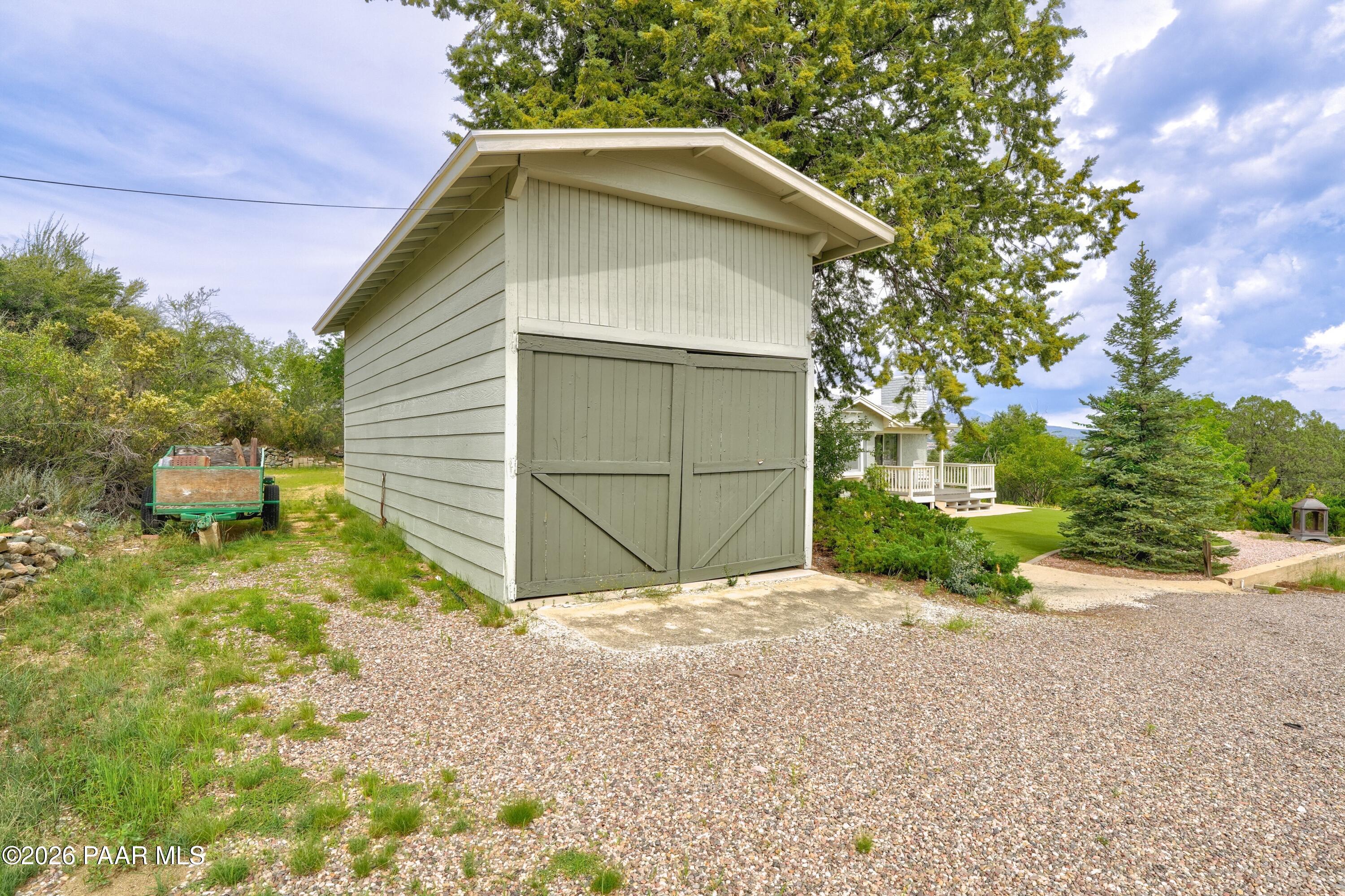 803 E Carleton Street