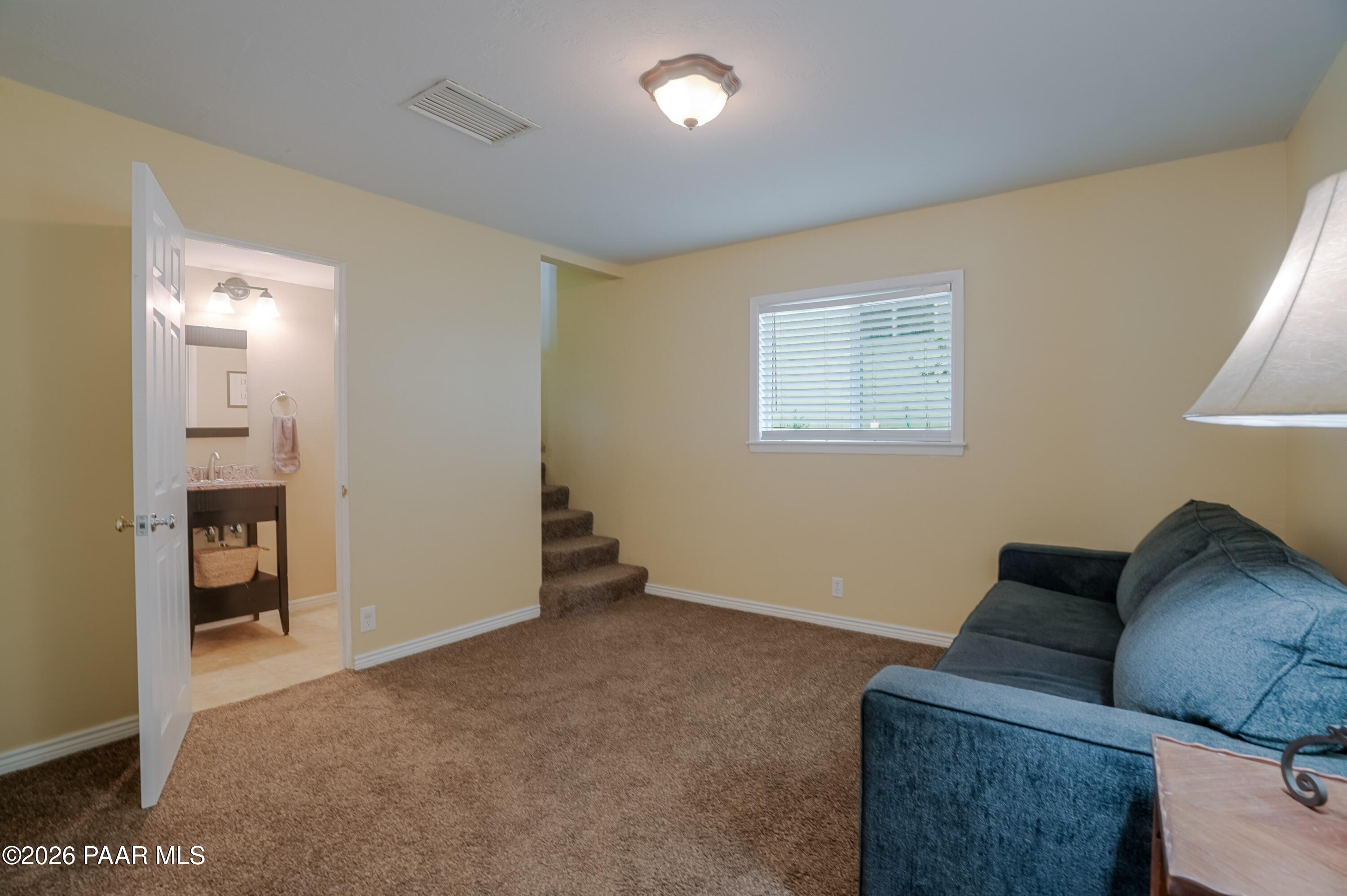 803 E Carleton Street