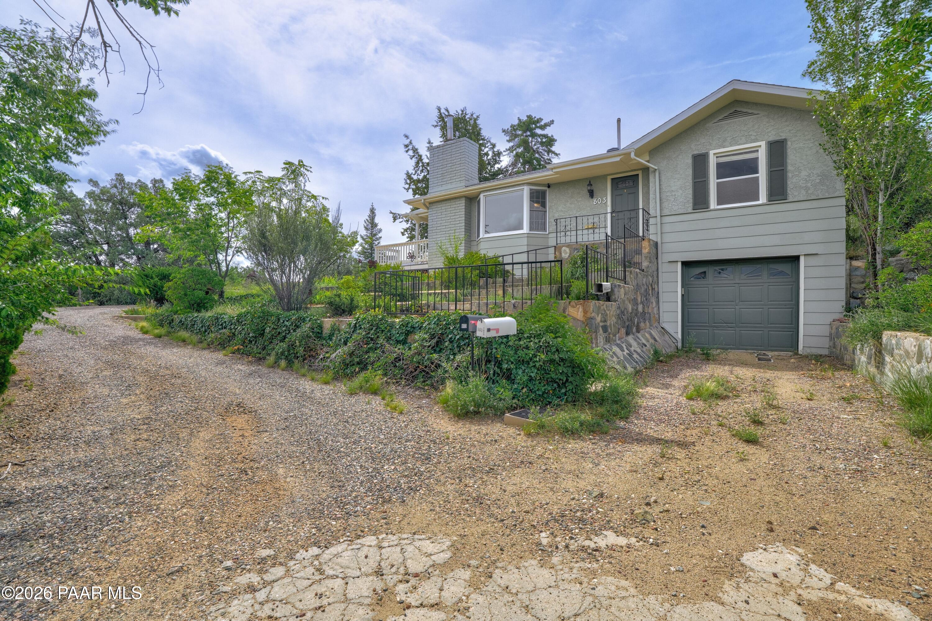 803 E Carleton Street