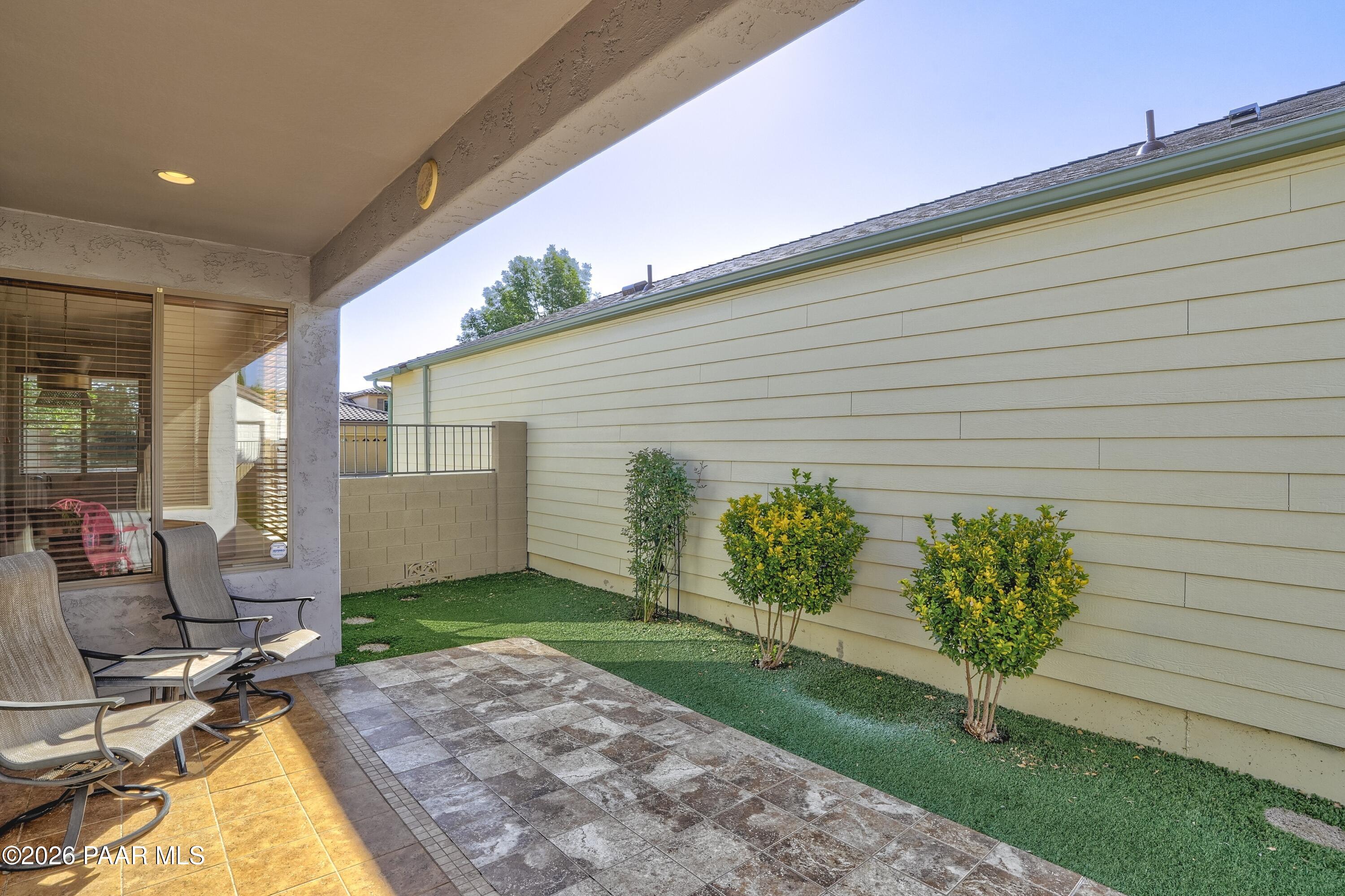 1100 N Fence Post Place
