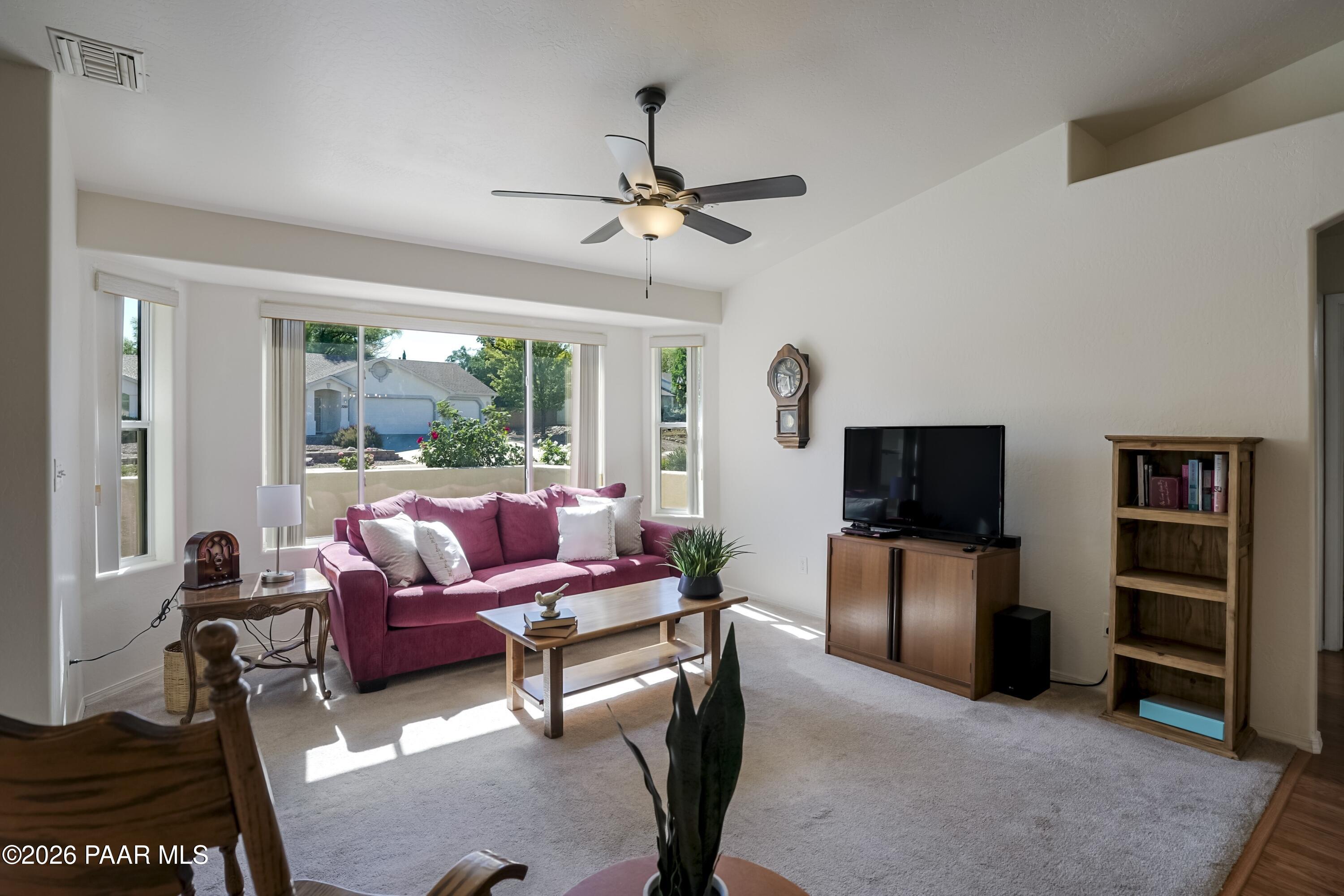 7238 N Valley Vista Road