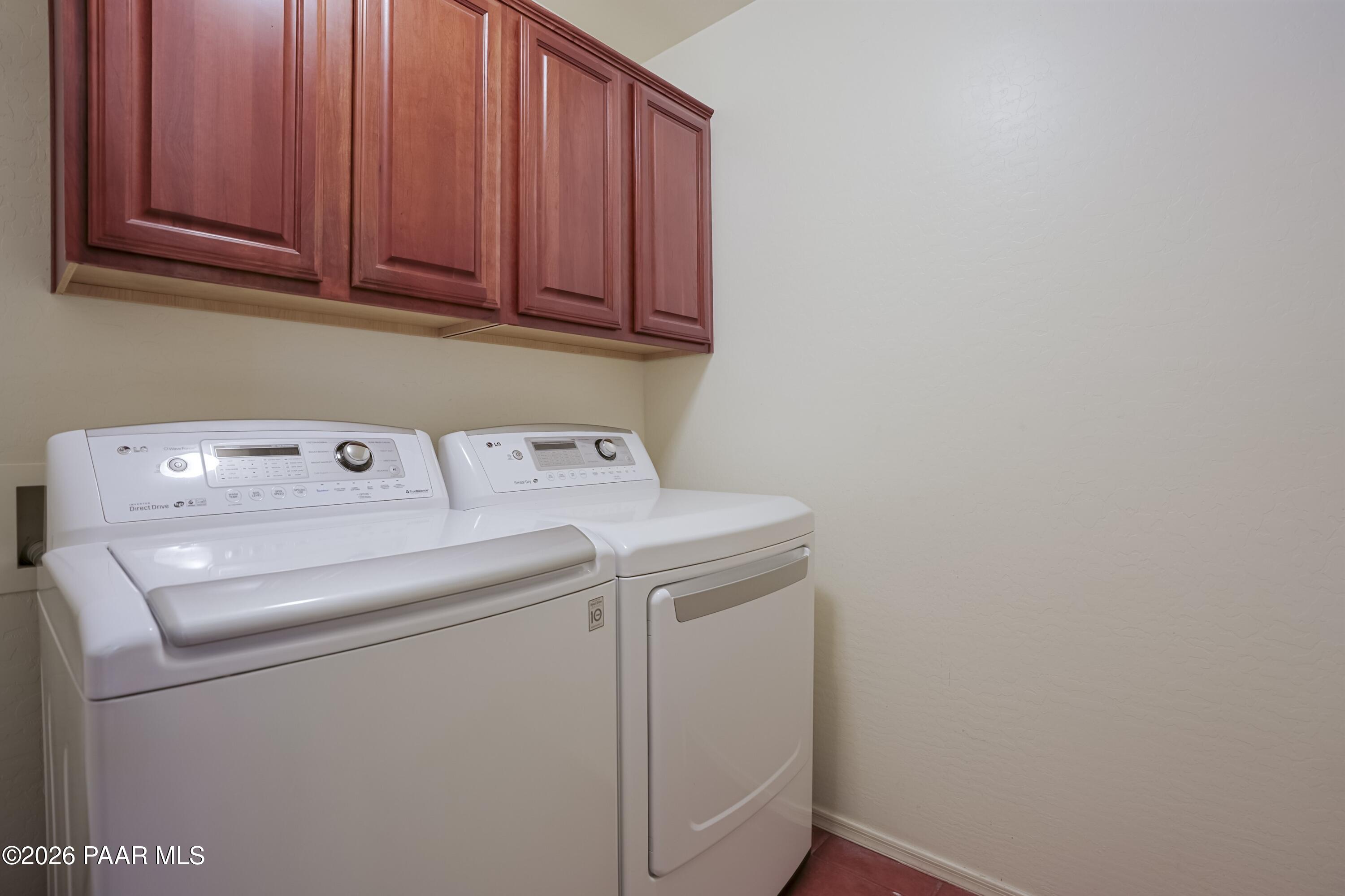 7511 N Summit