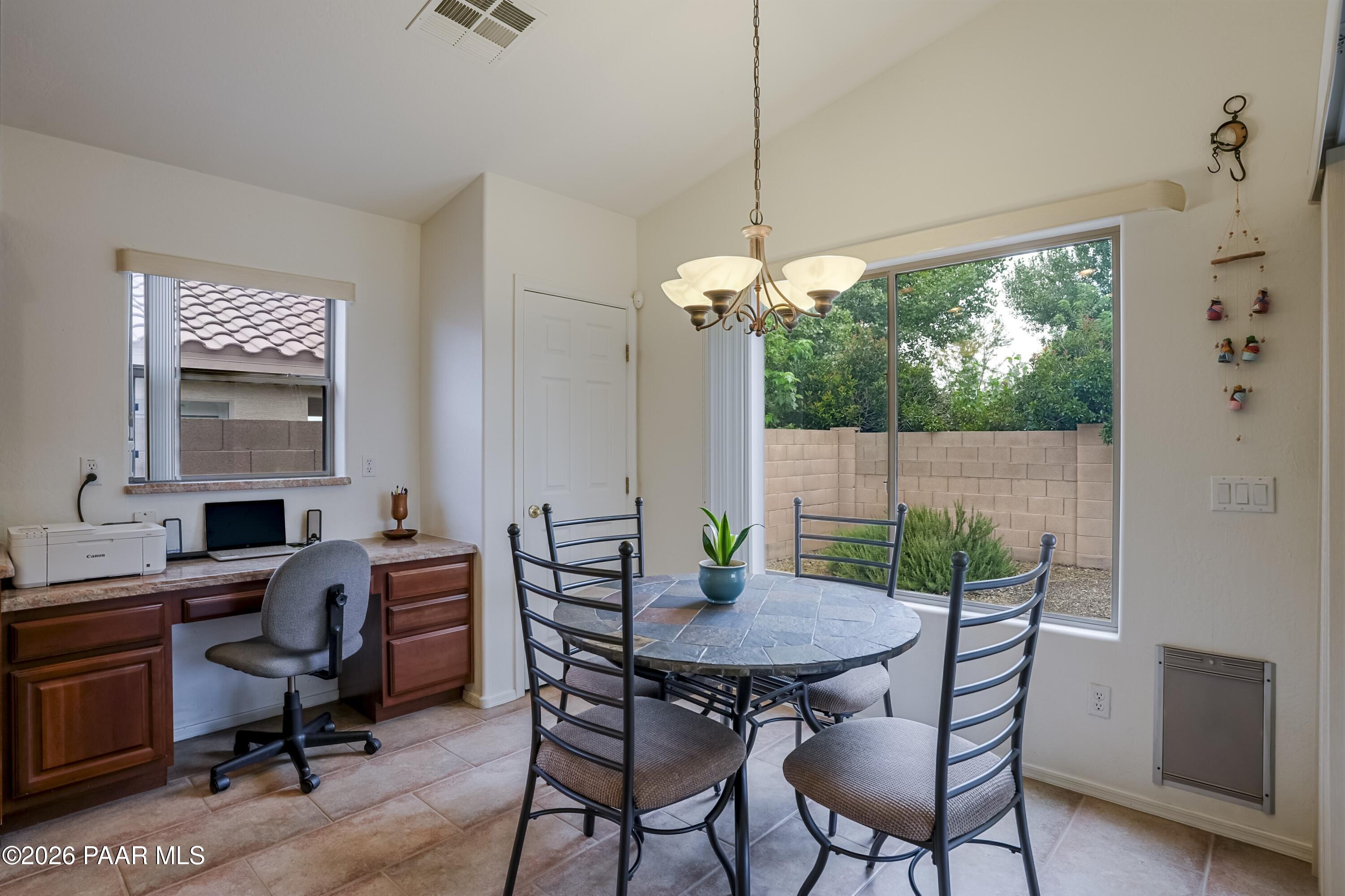 7511 N Summit