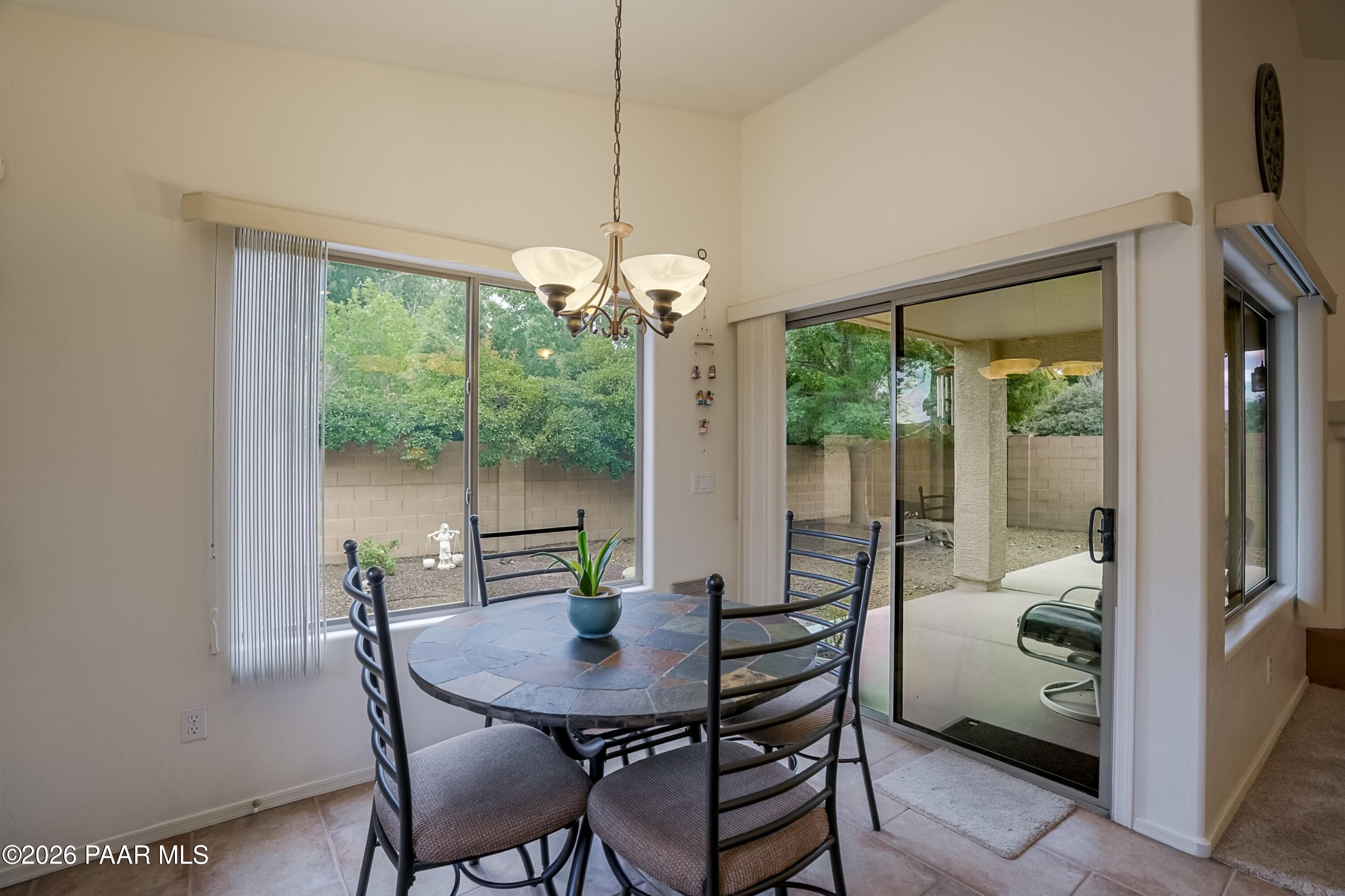 7511 N Summit