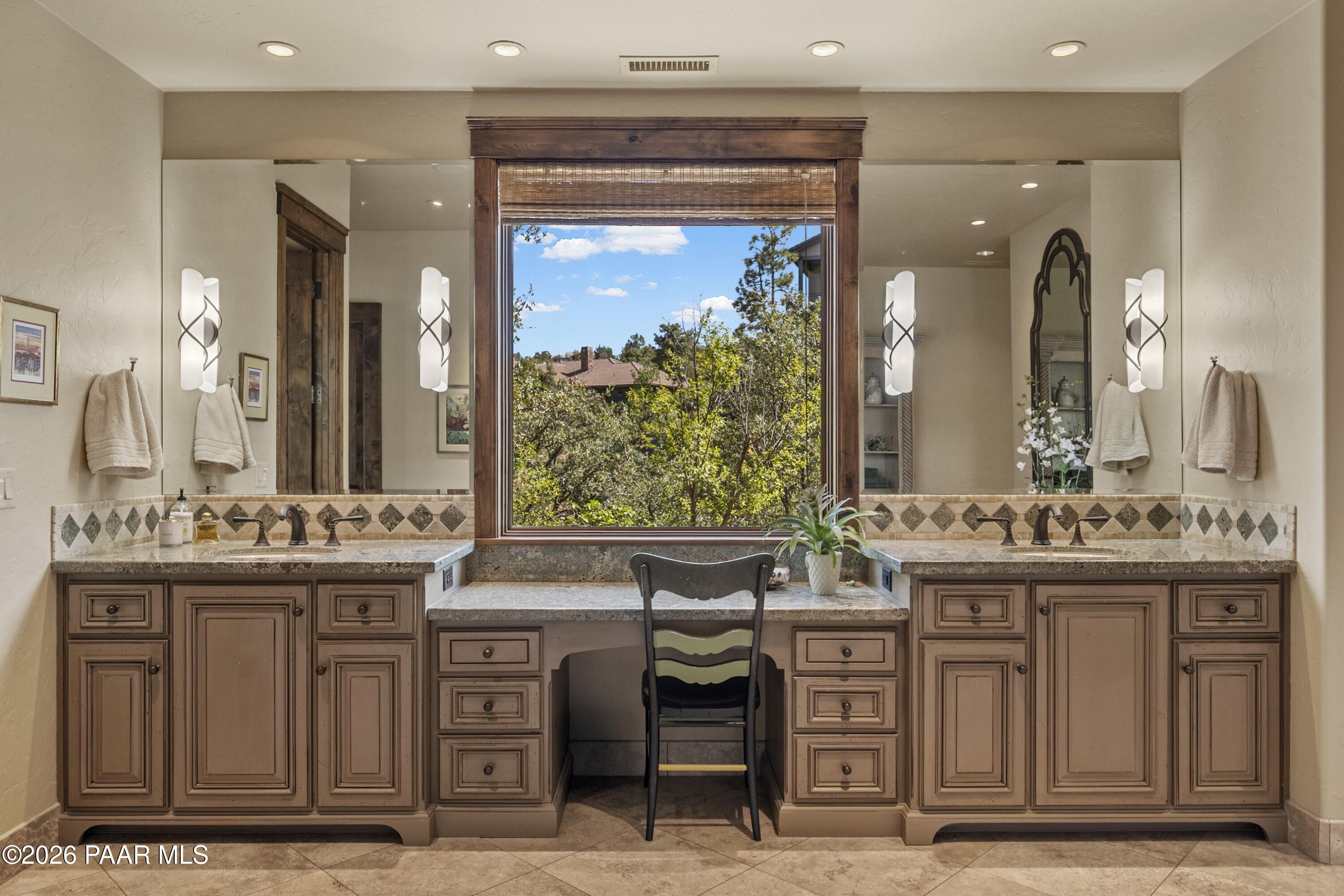 2140 Golf Club Lane