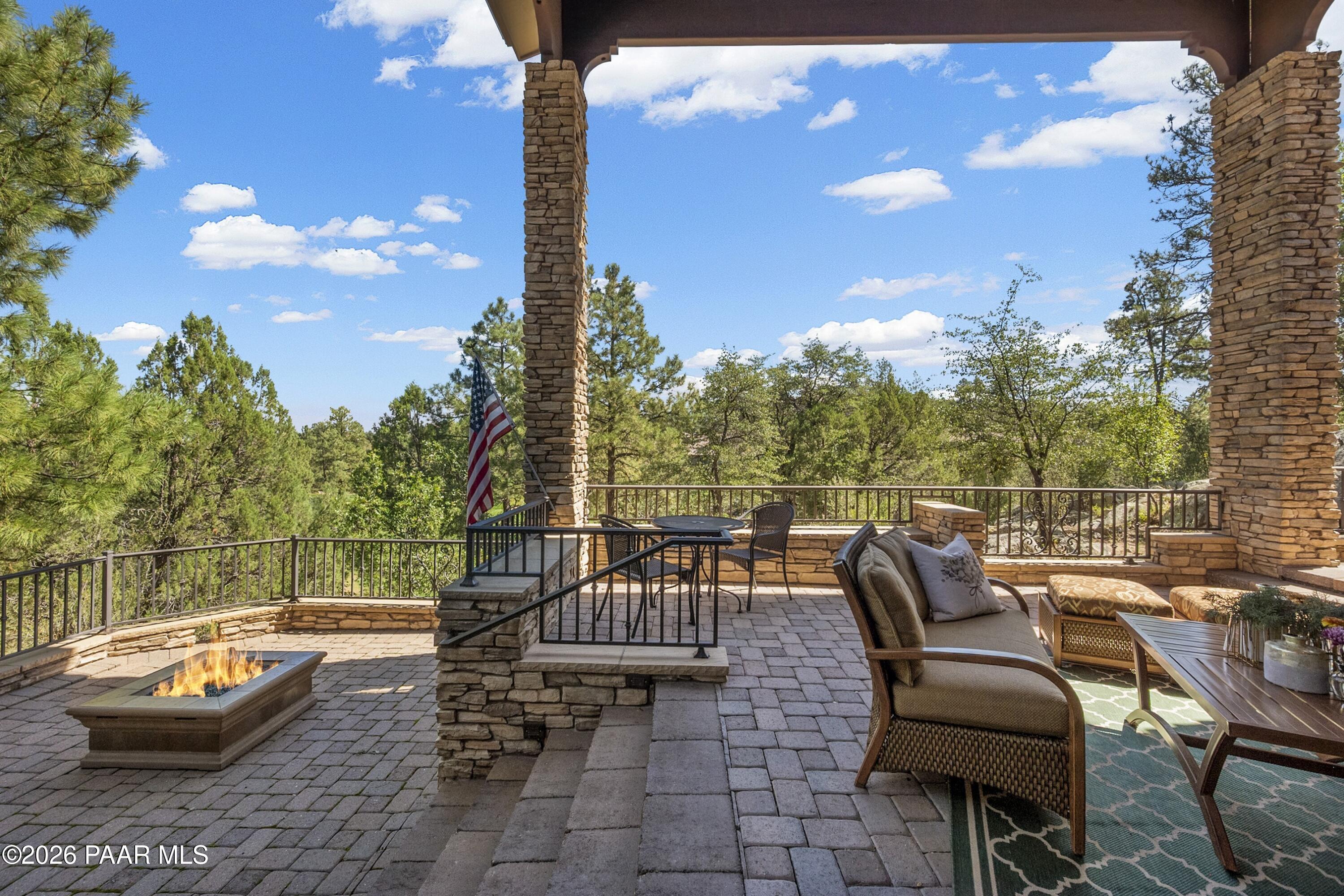 2140 Golf Club Lane