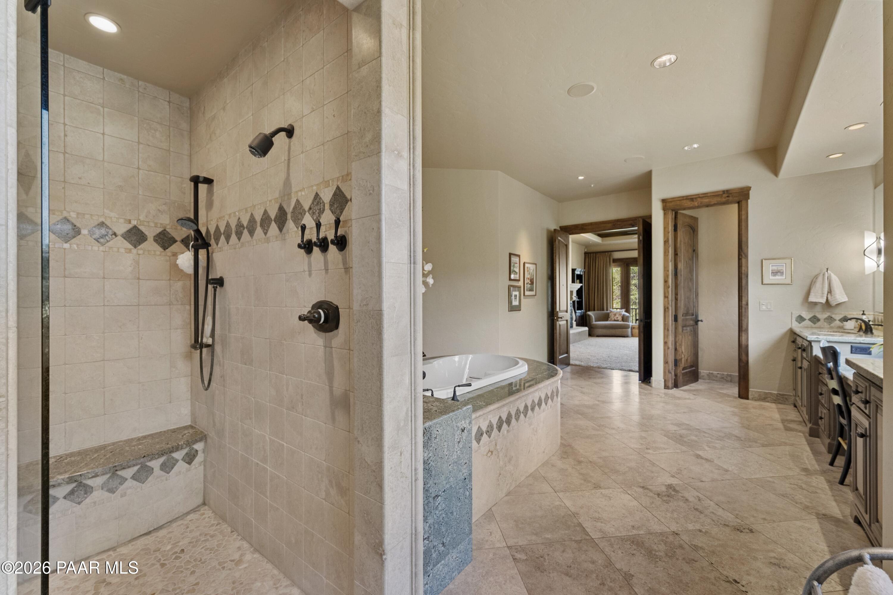 2140 Golf Club Lane