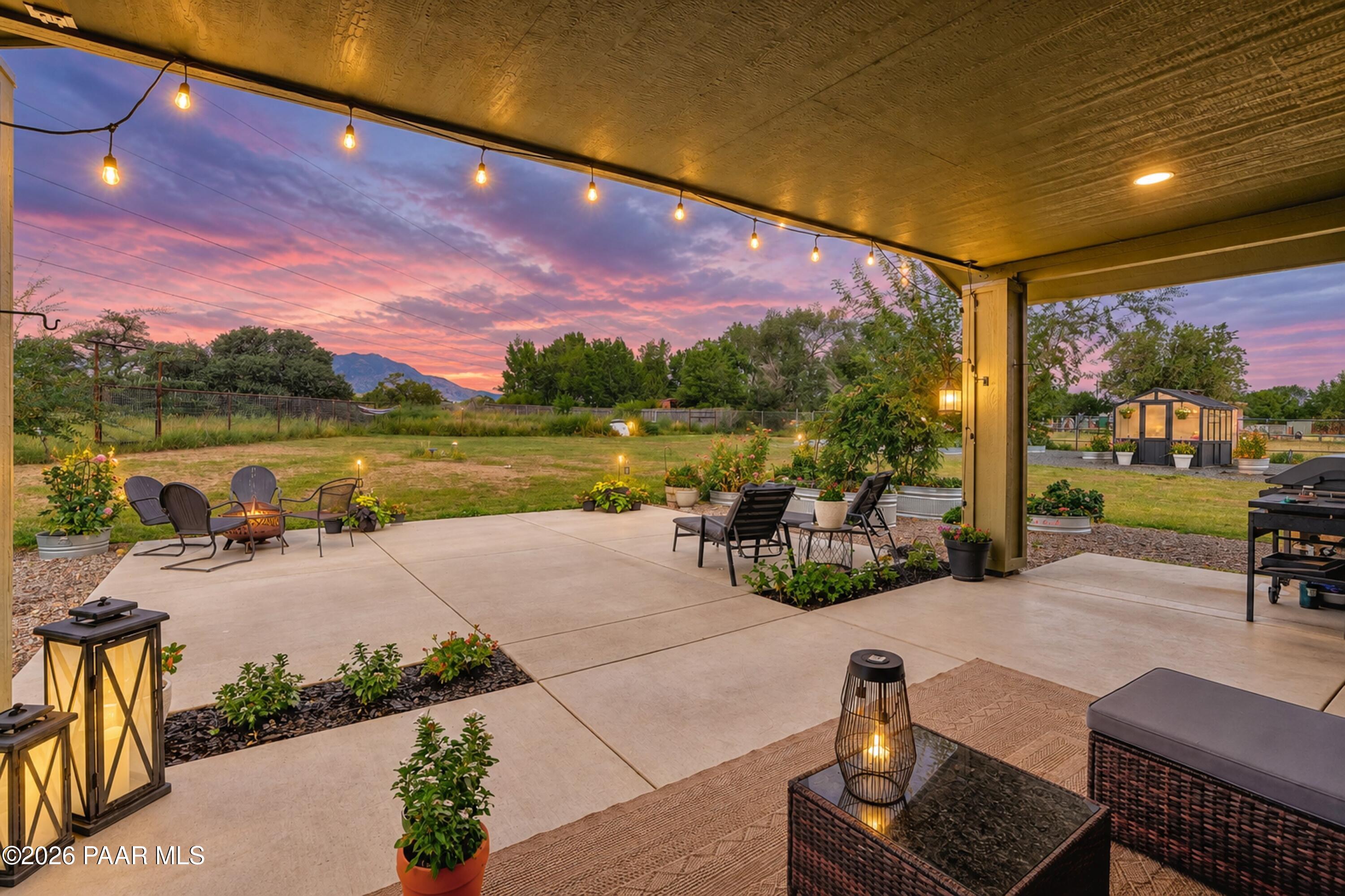 1379 W Mcintosh Drive