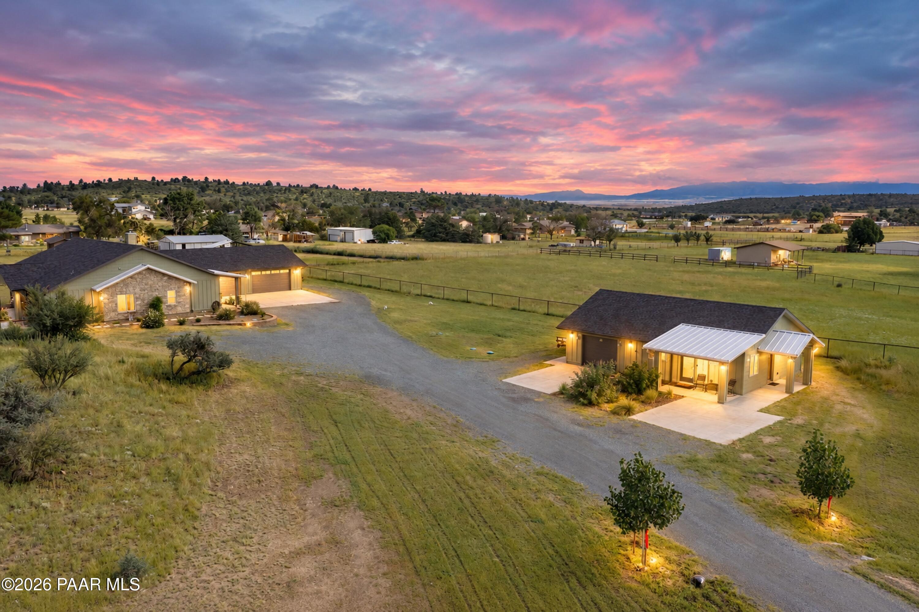 1379 W Mcintosh Drive