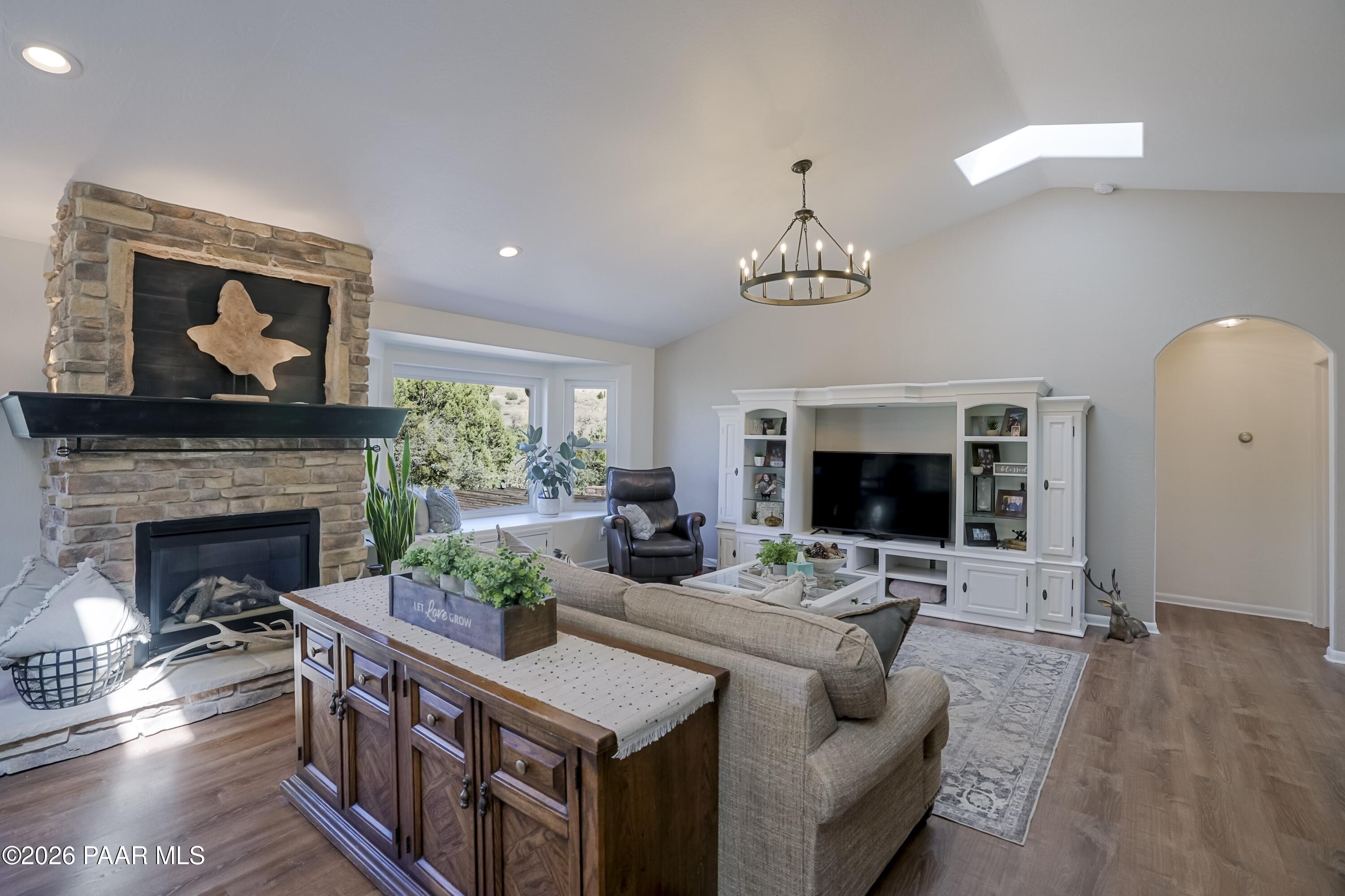 2509 Redbud Lane