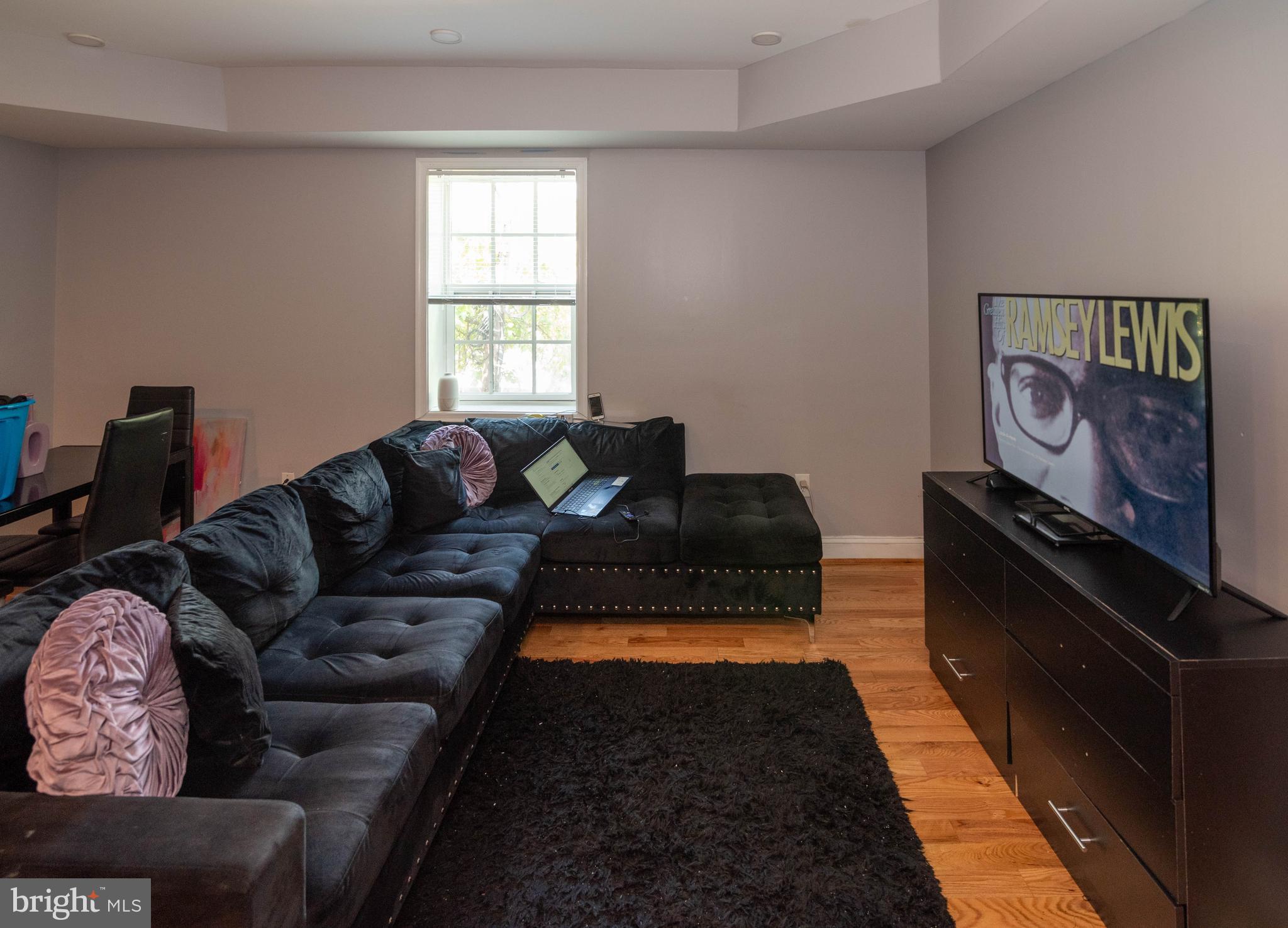 116 Emerson St NW