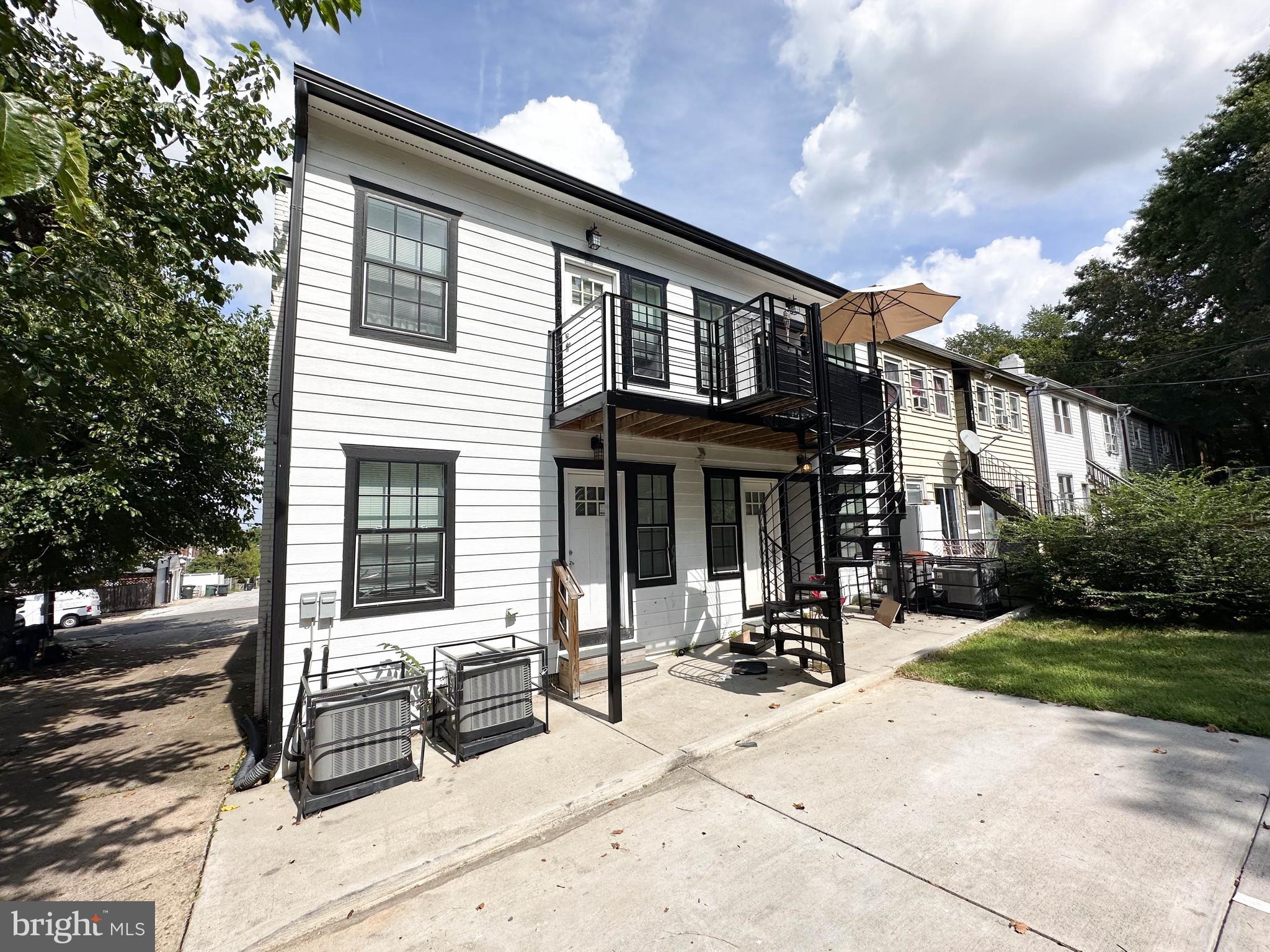116 Emerson St NW