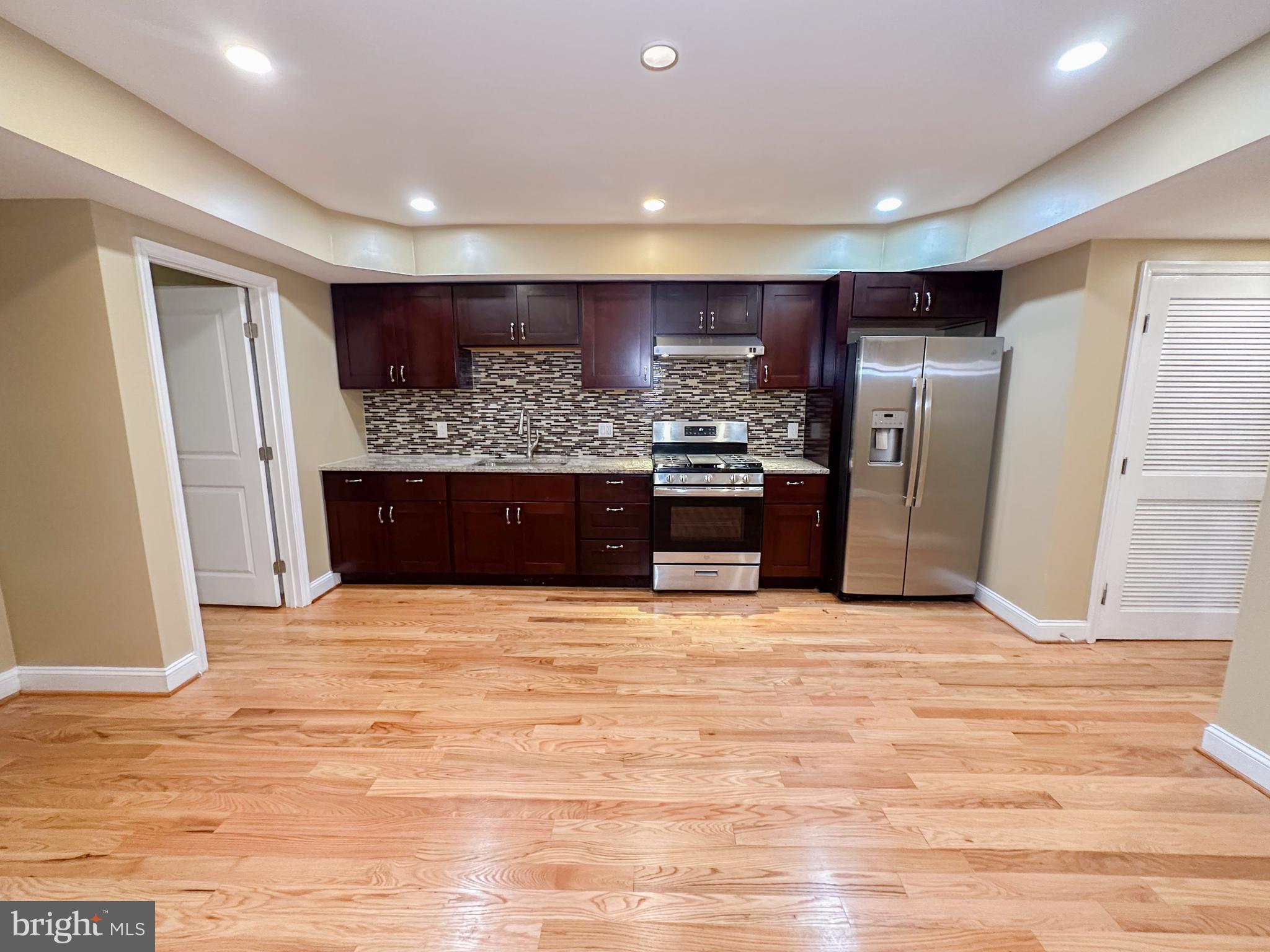 116 Emerson St NW