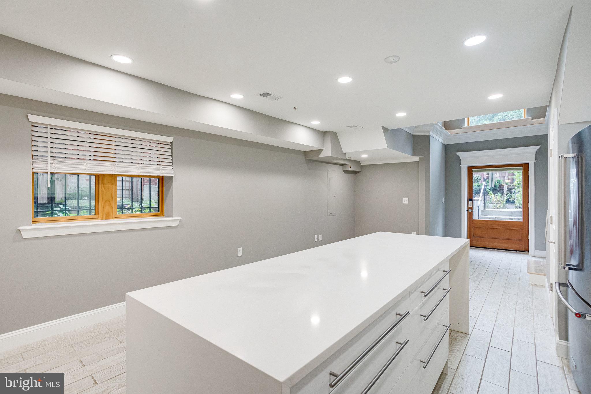 1234 EUCLID ST NW #1