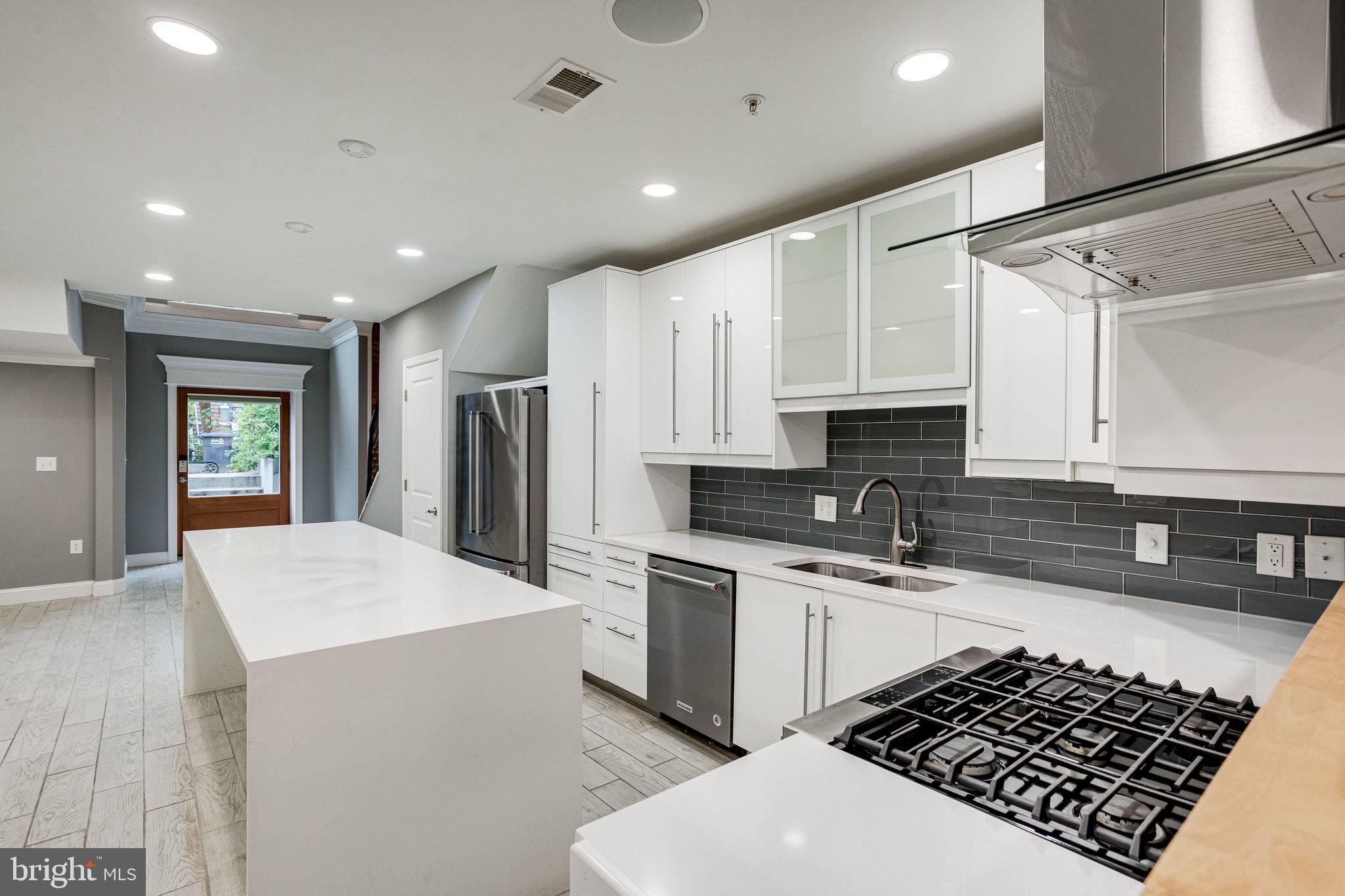 1234 EUCLID ST NW #1