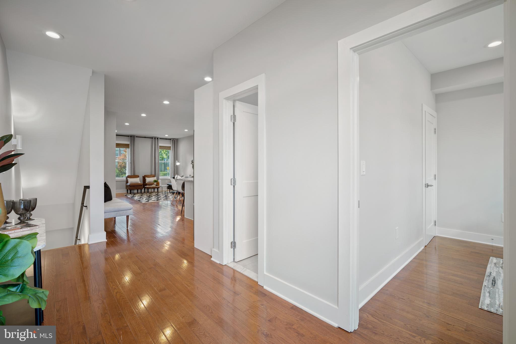 125 RHODE ISLAND AVE NE #1