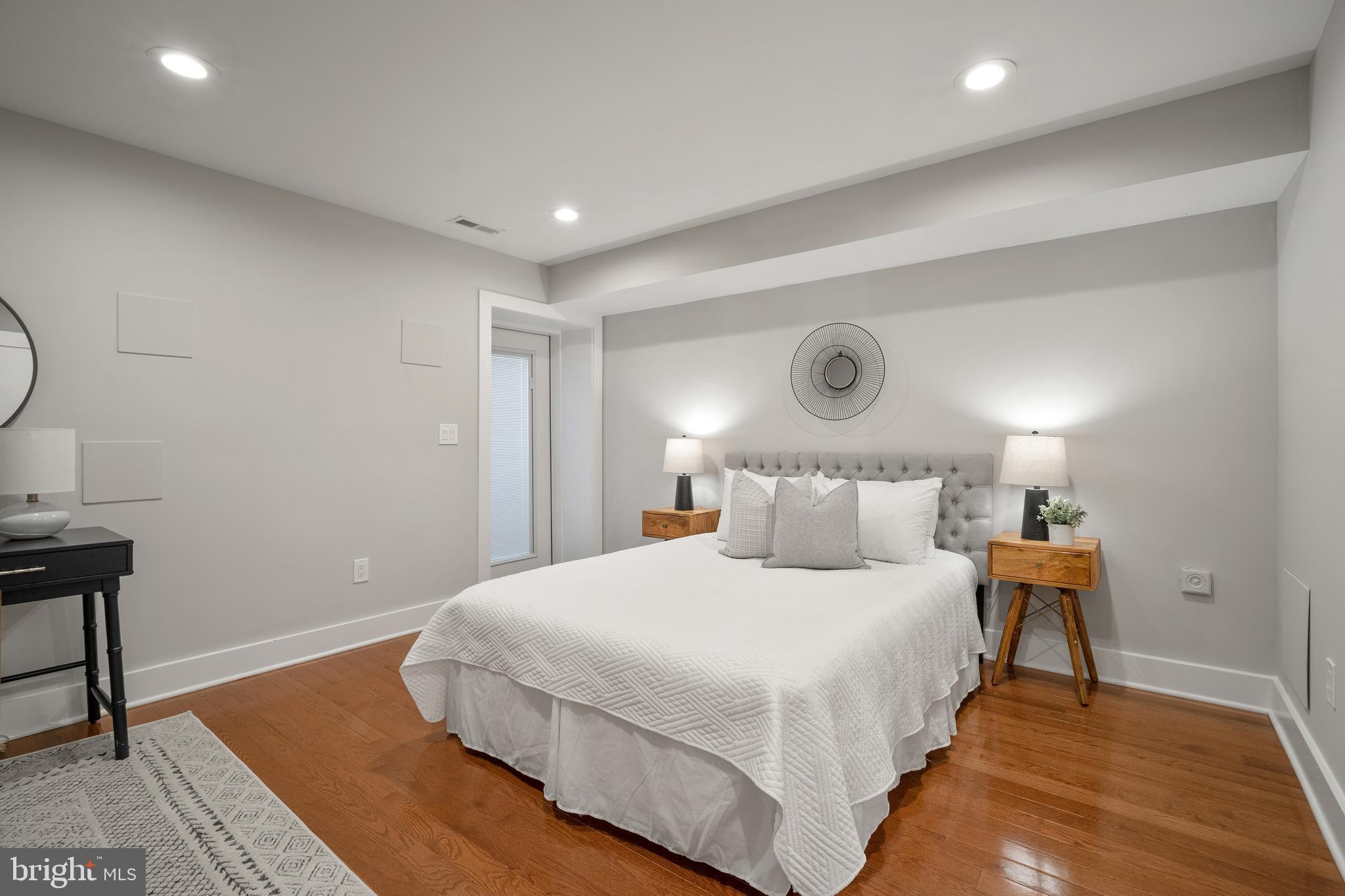 125 RHODE ISLAND AVE NE #1