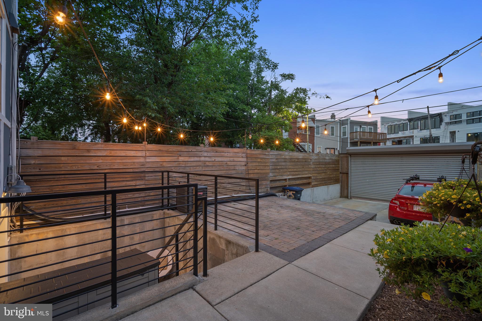 125 RHODE ISLAND AVE NE #1