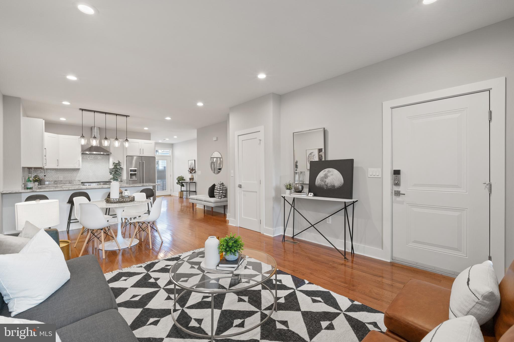 125 RHODE ISLAND AVE NE #1