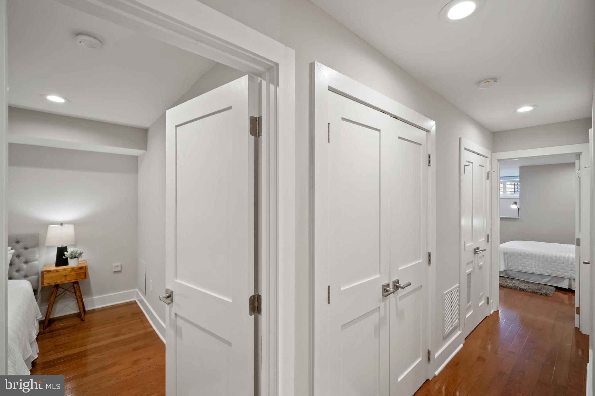 125 RHODE ISLAND AVE NE #1