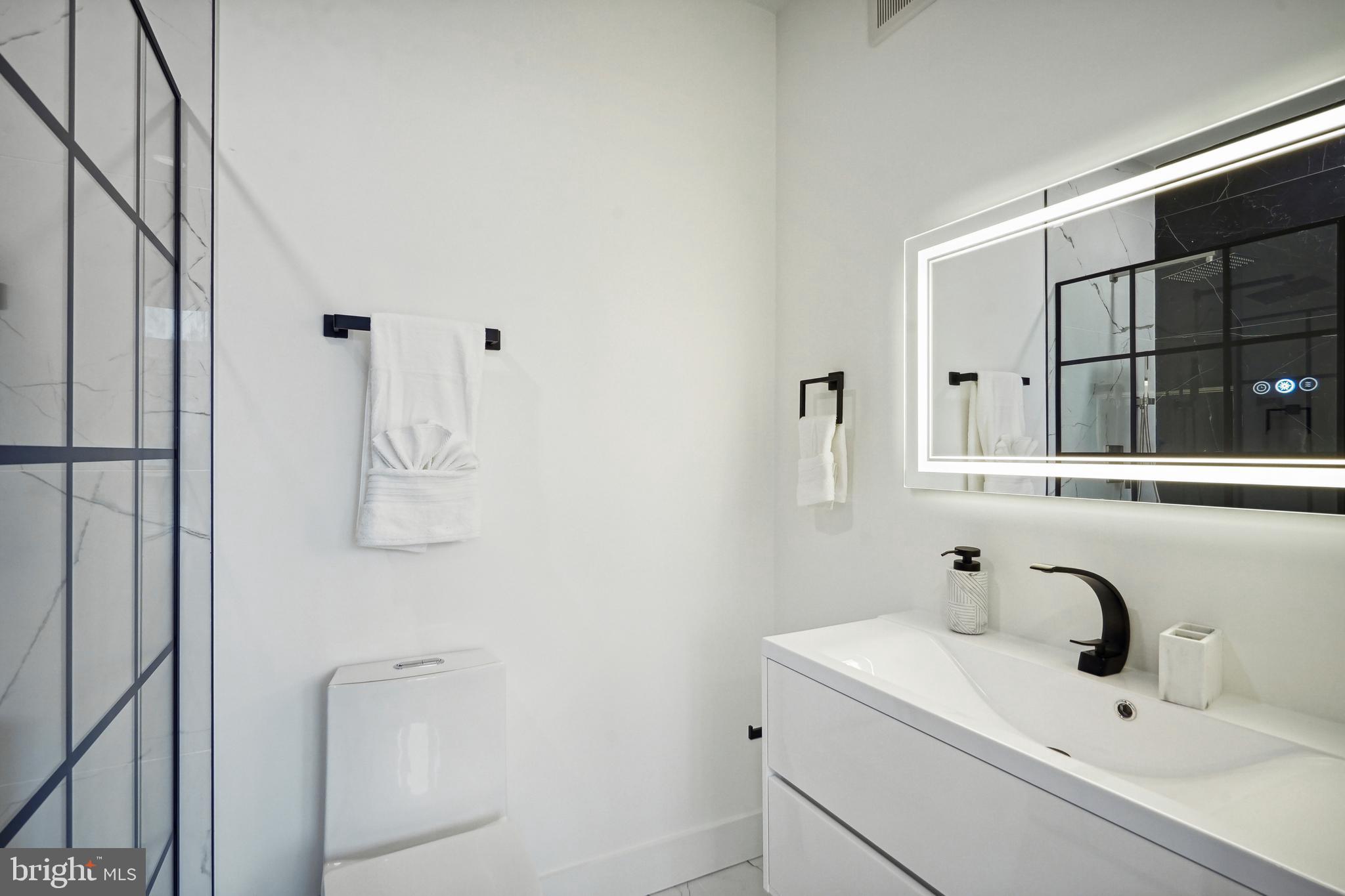 1328 Bryant St NE #4