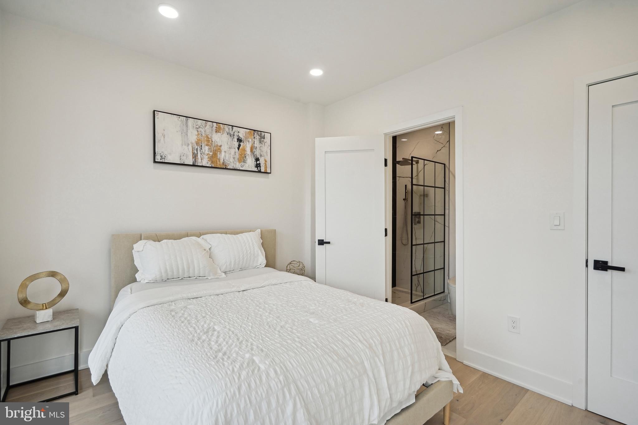 1328 Bryant St NE #4