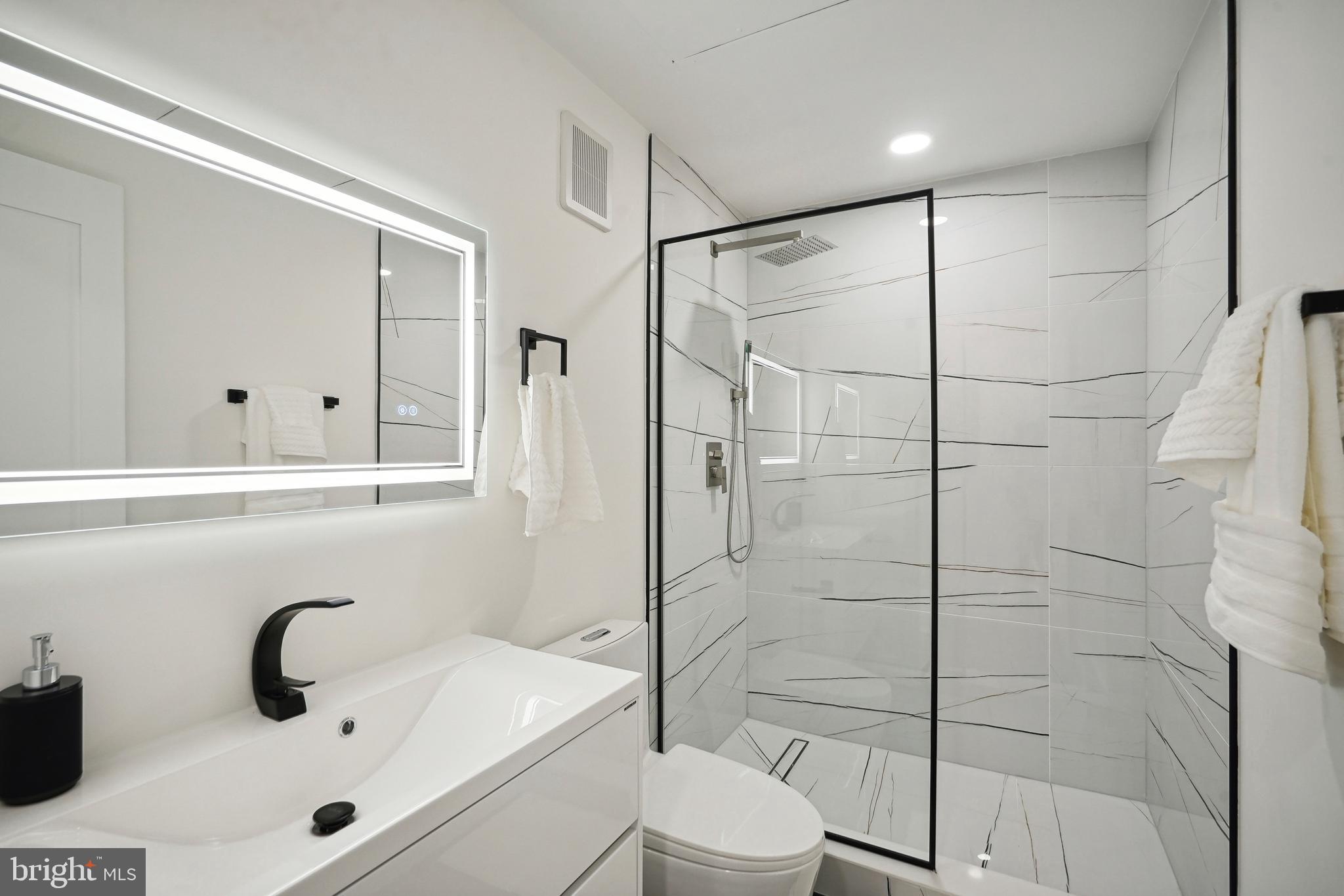 1328 Bryant St NE #4