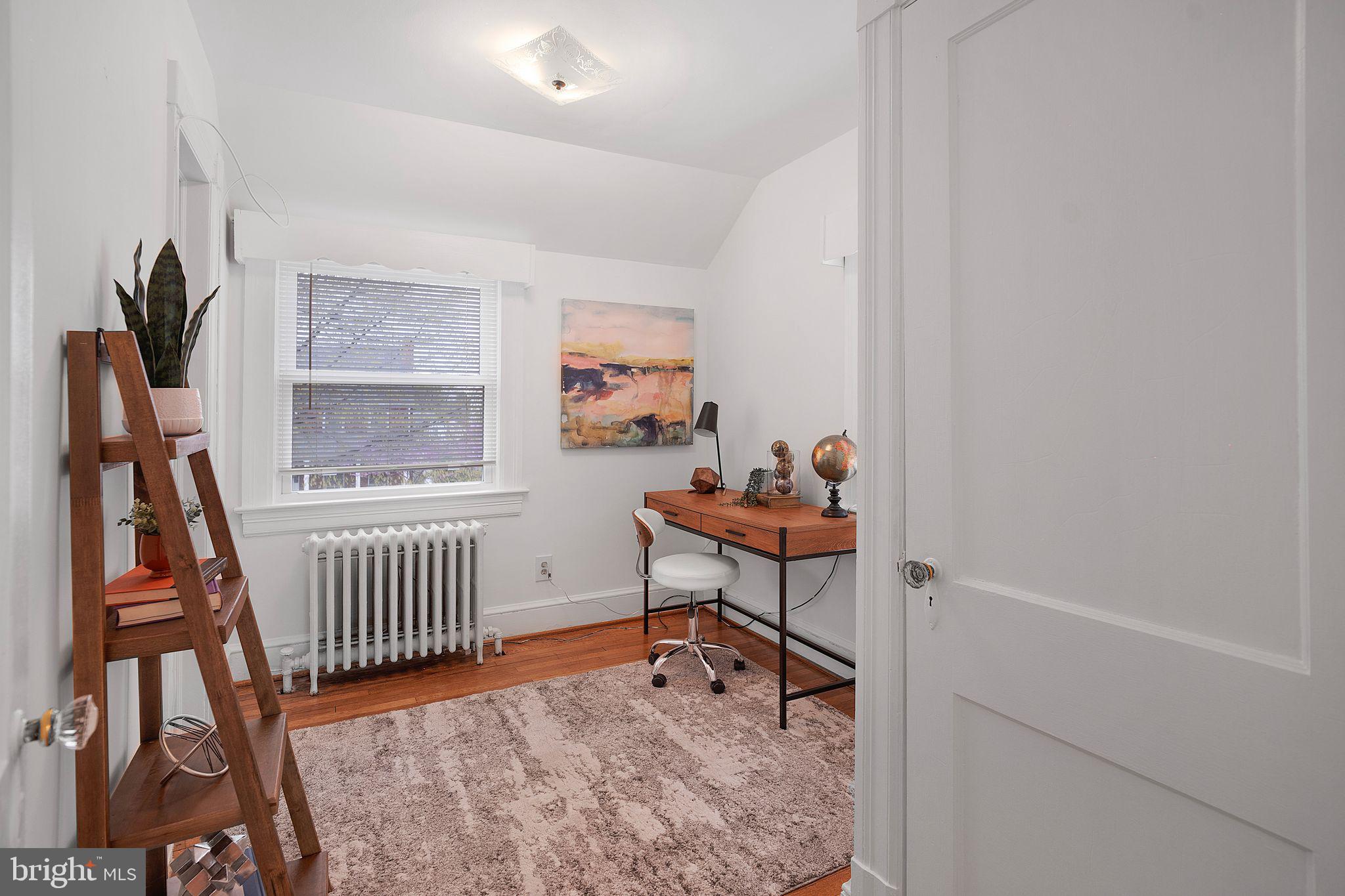 6021 NORTH DAKOTA AVENUE NW