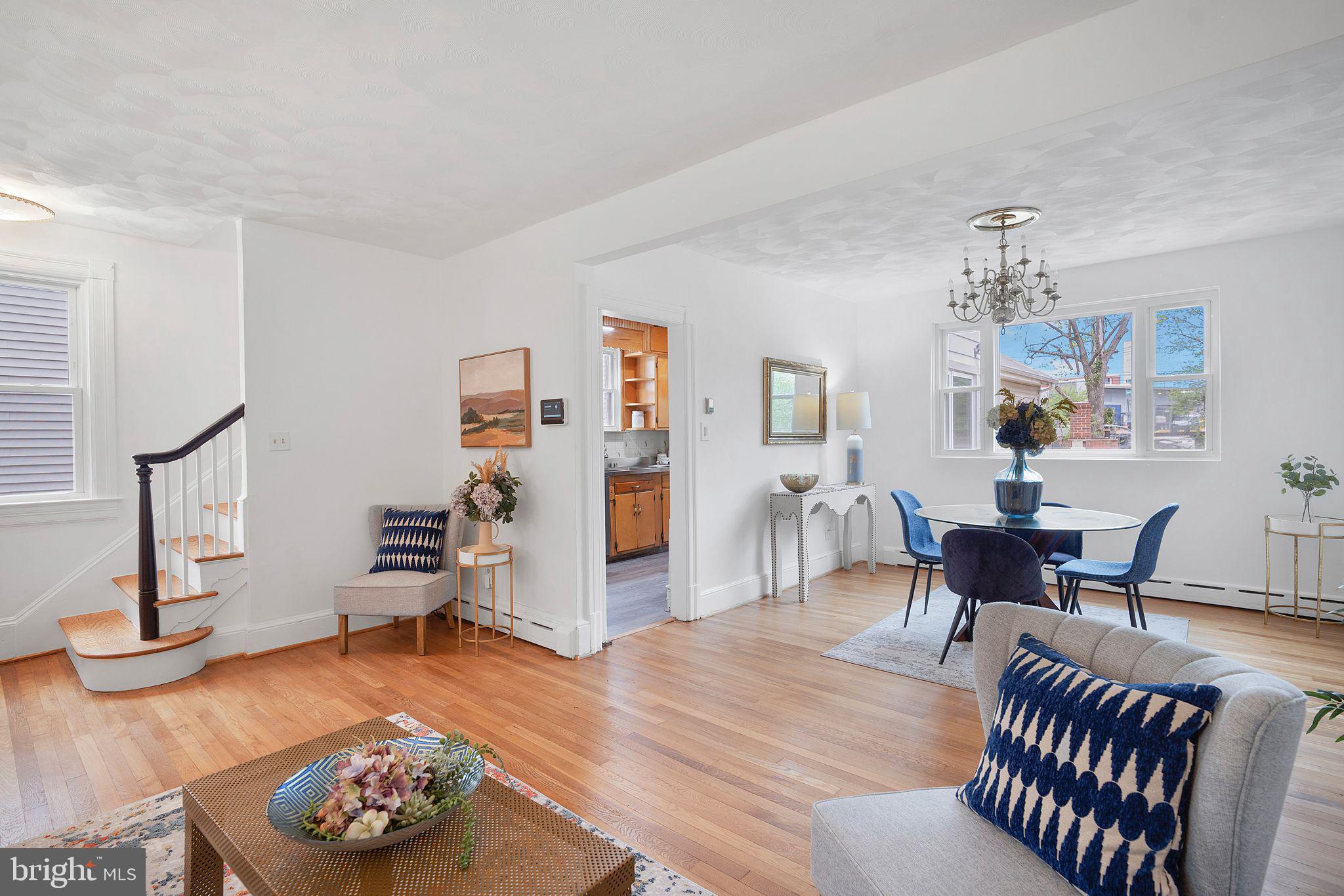 6021 NORTH DAKOTA AVENUE NW