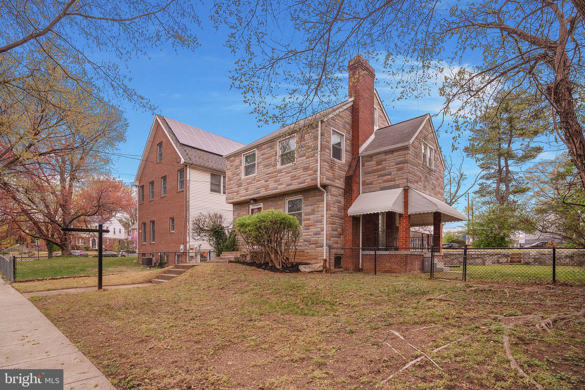 6021 NORTH DAKOTA AVENUE NW