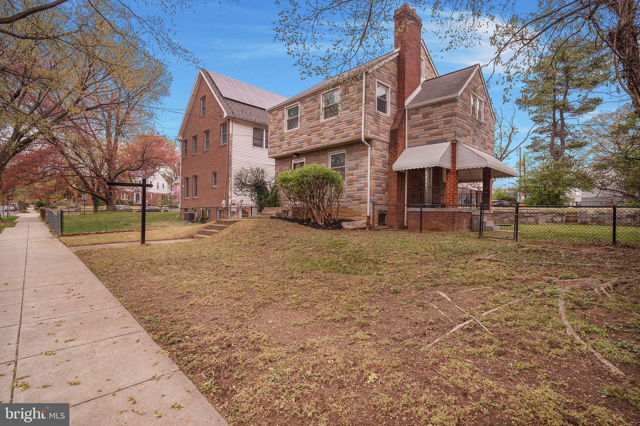 6021 NORTH DAKOTA AVENUE NW