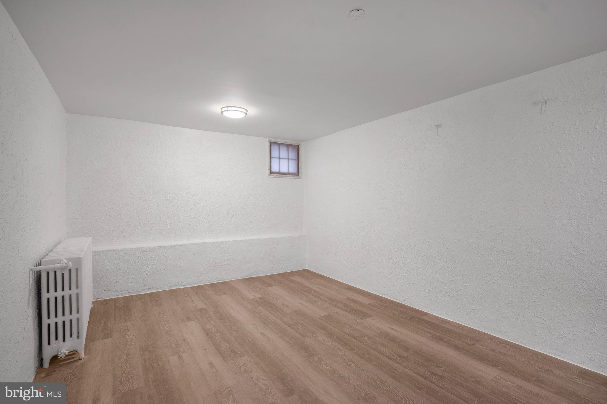 6021 NORTH DAKOTA AVENUE NW