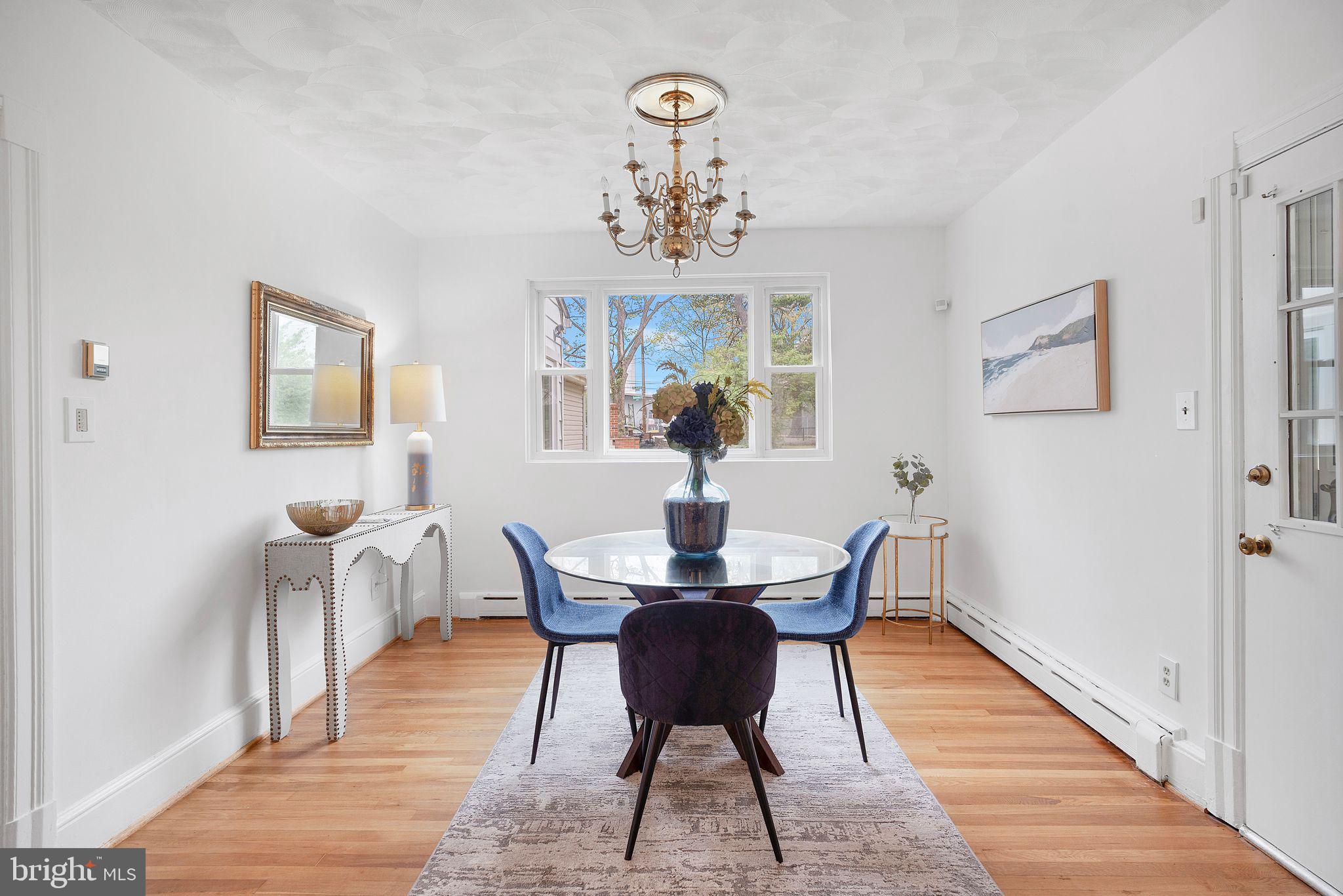 6021 NORTH DAKOTA AVENUE NW