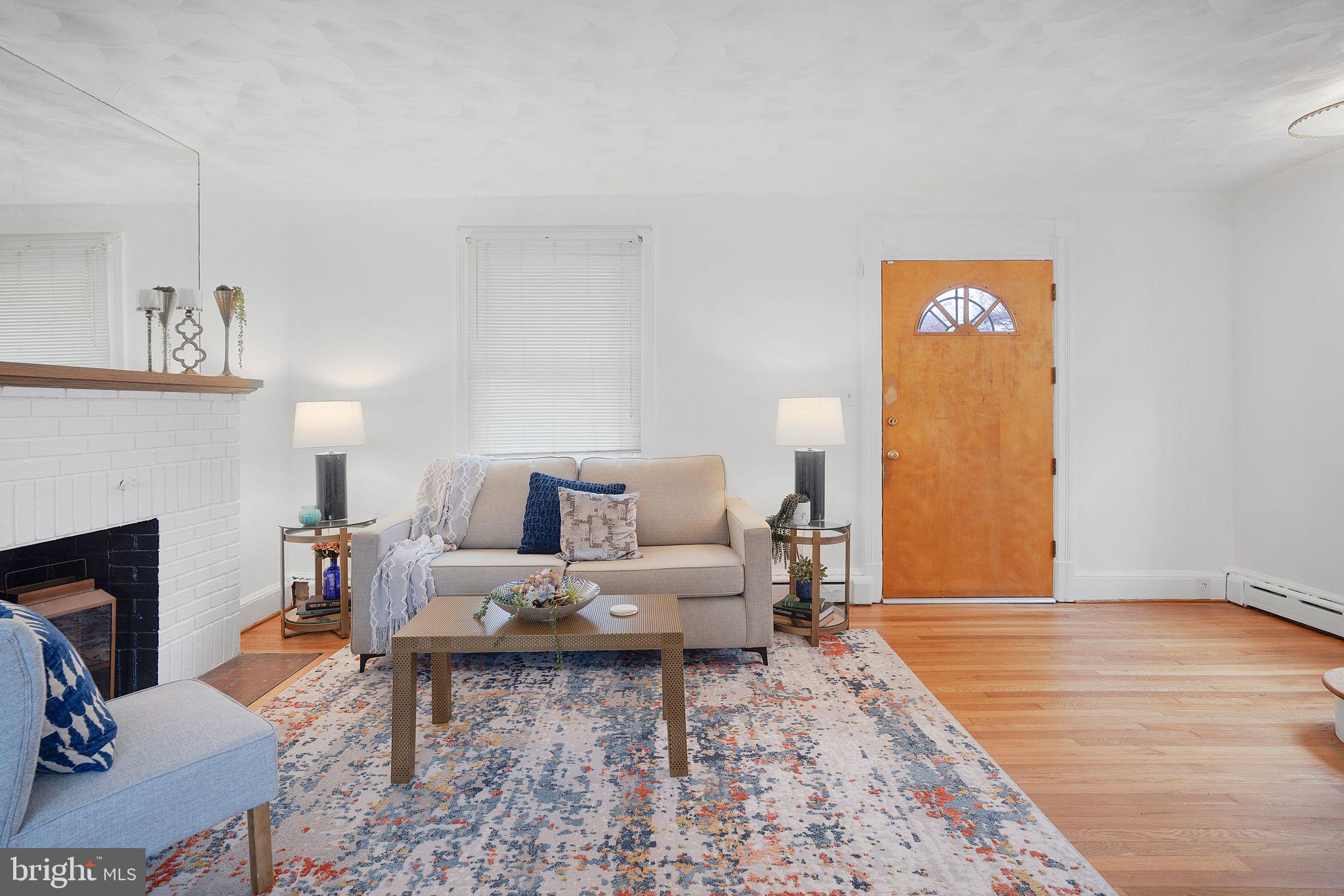 6021 NORTH DAKOTA AVENUE NW