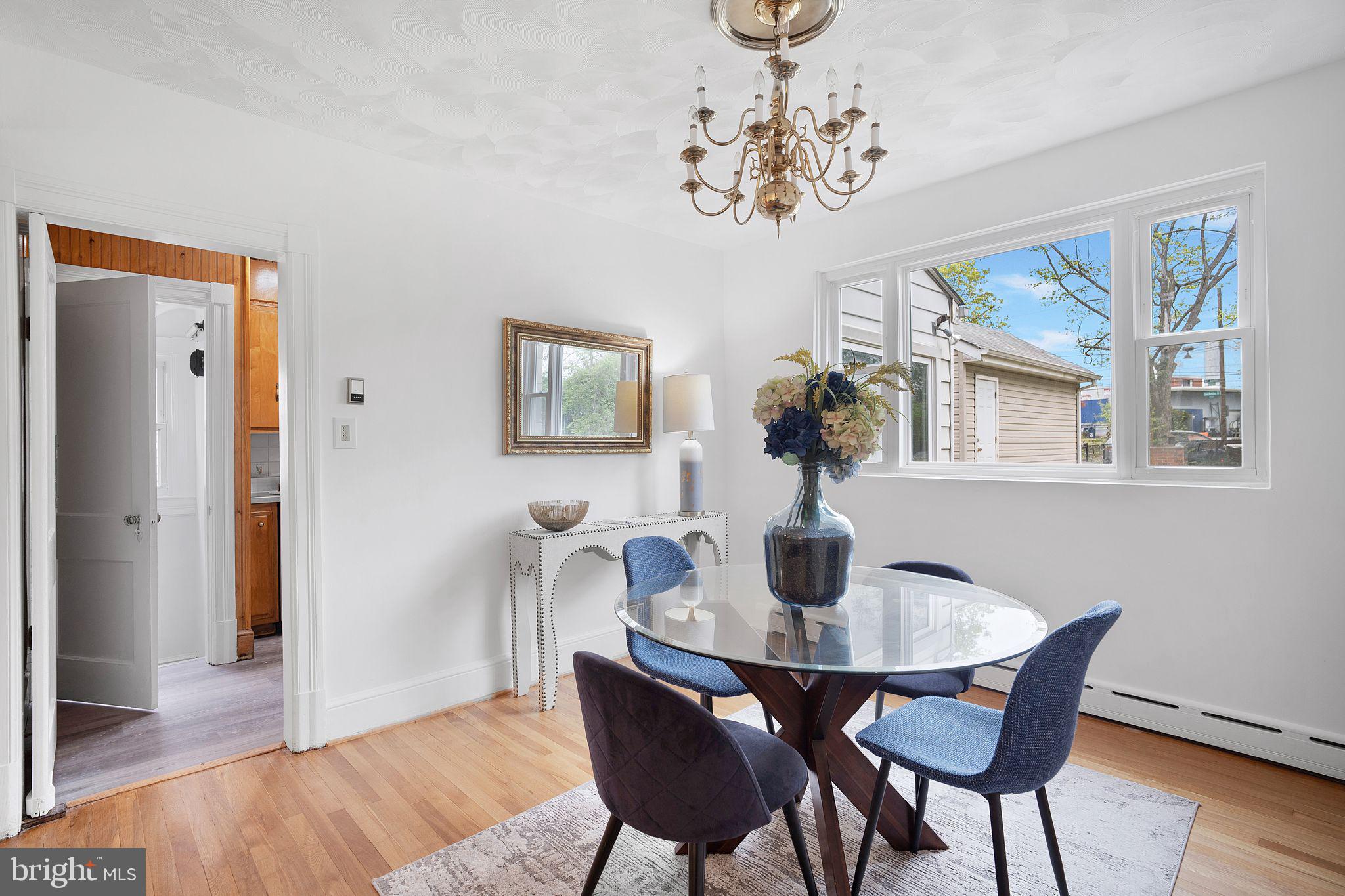 6021 NORTH DAKOTA AVENUE NW