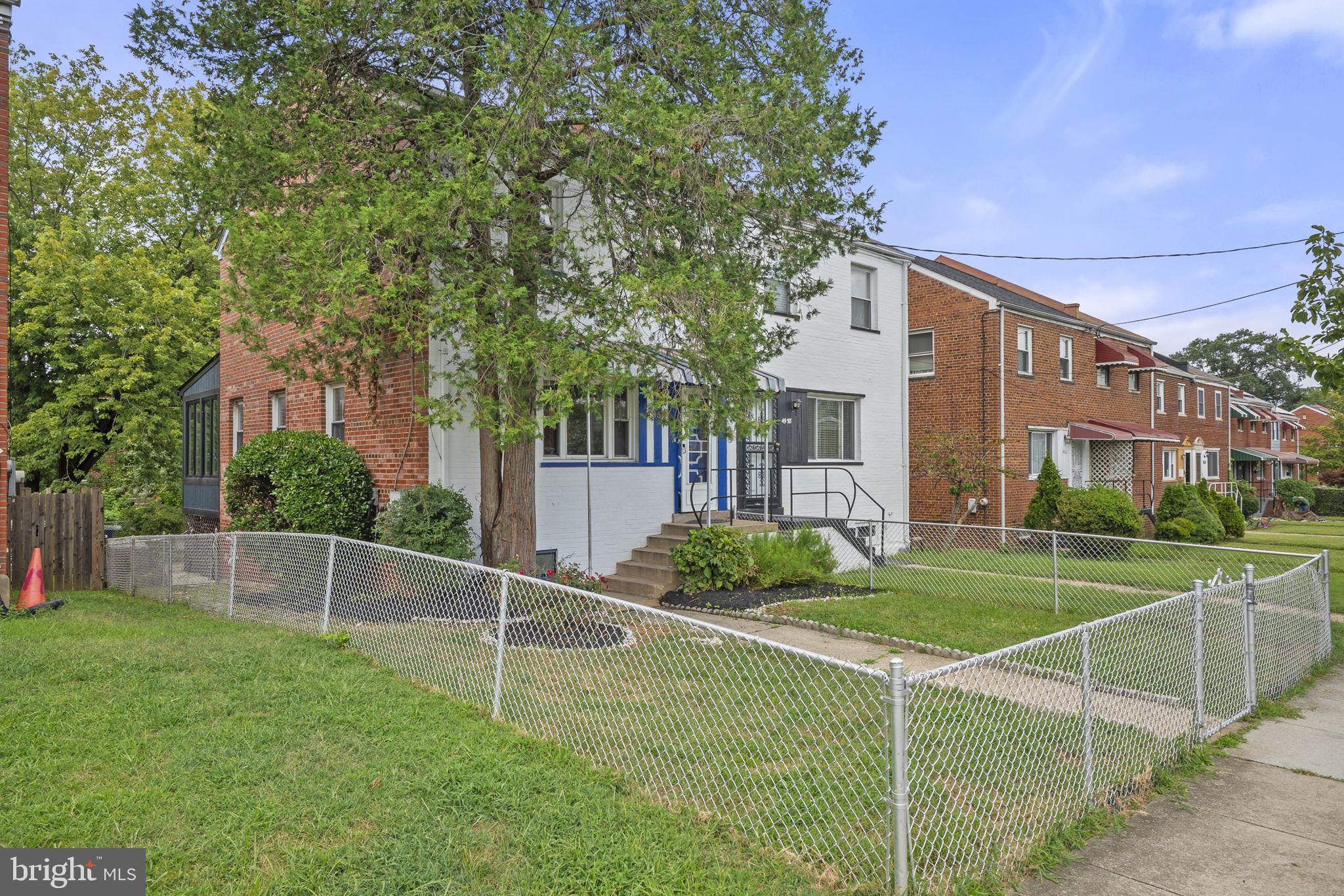 4956 SARGENT ROAD NE