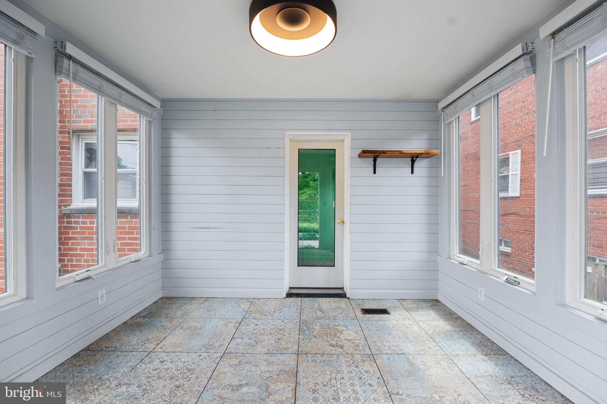 4956 SARGENT ROAD NE